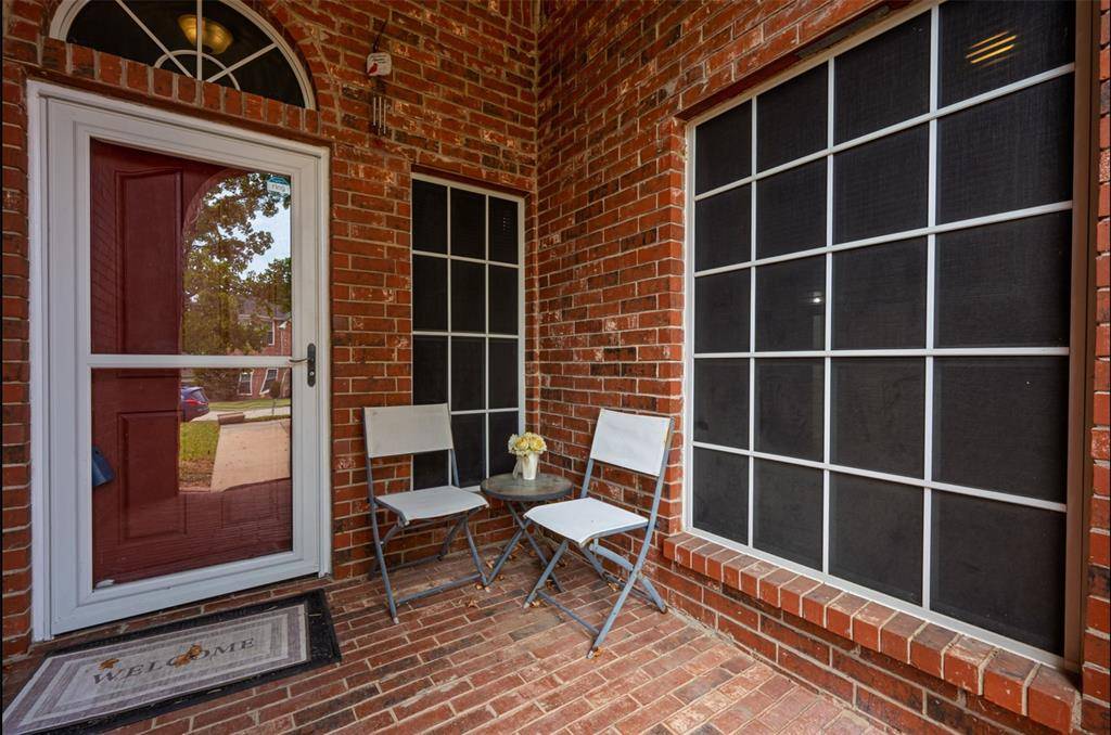 6113 Cliffbrook Drive, North Richland Hills, TX 76180