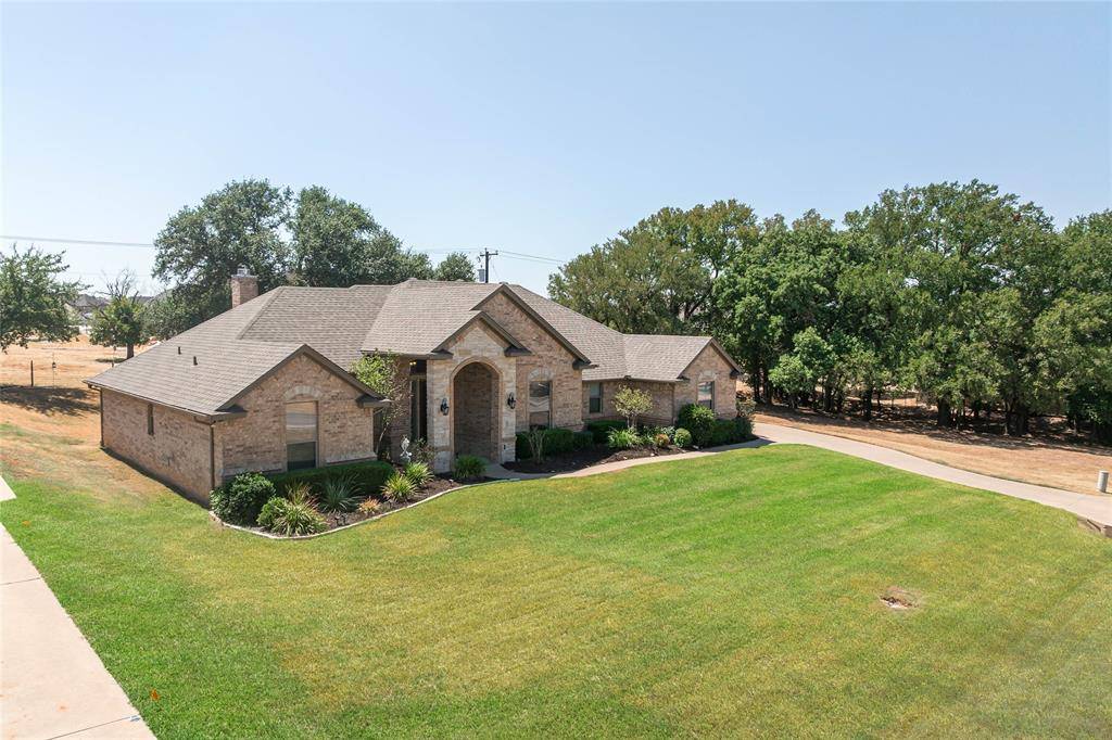 6909 Westover Drive, Granbury, TX 76049