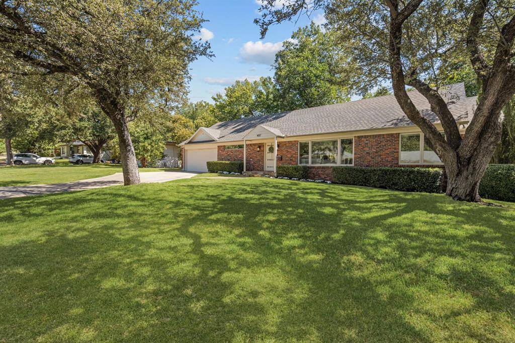 4017 Piedmont Road, Fort Worth, TX 76116