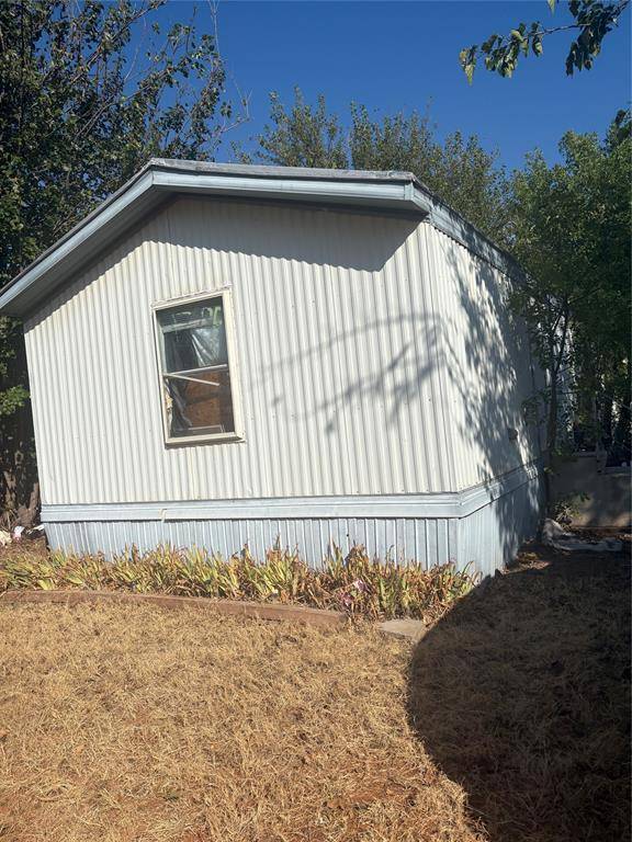 1026 Yucca Street, Burkburnett, TX 76354