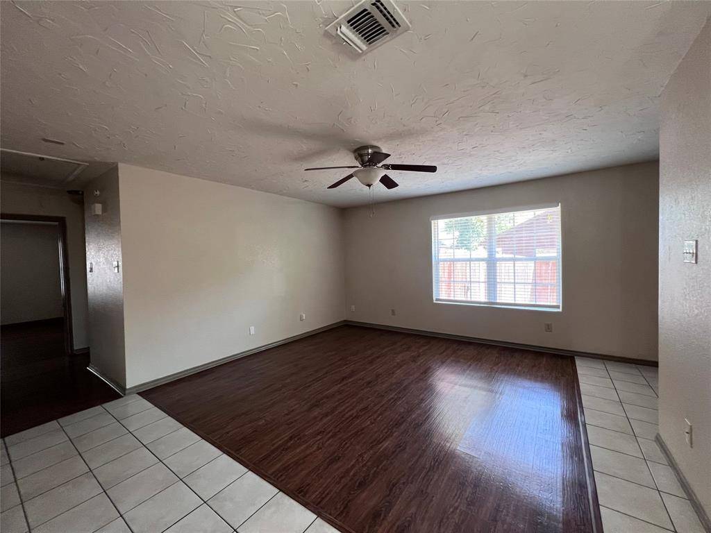 11913 Metmora Court, Fort Worth, TX 76008