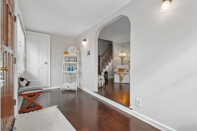 440 Riverview Ave, North Arlington Boro, NJ 07031
