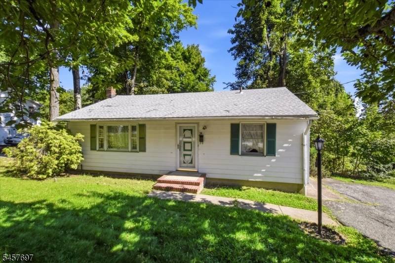 24 Jordan Ter, Dover Town, NJ 07801