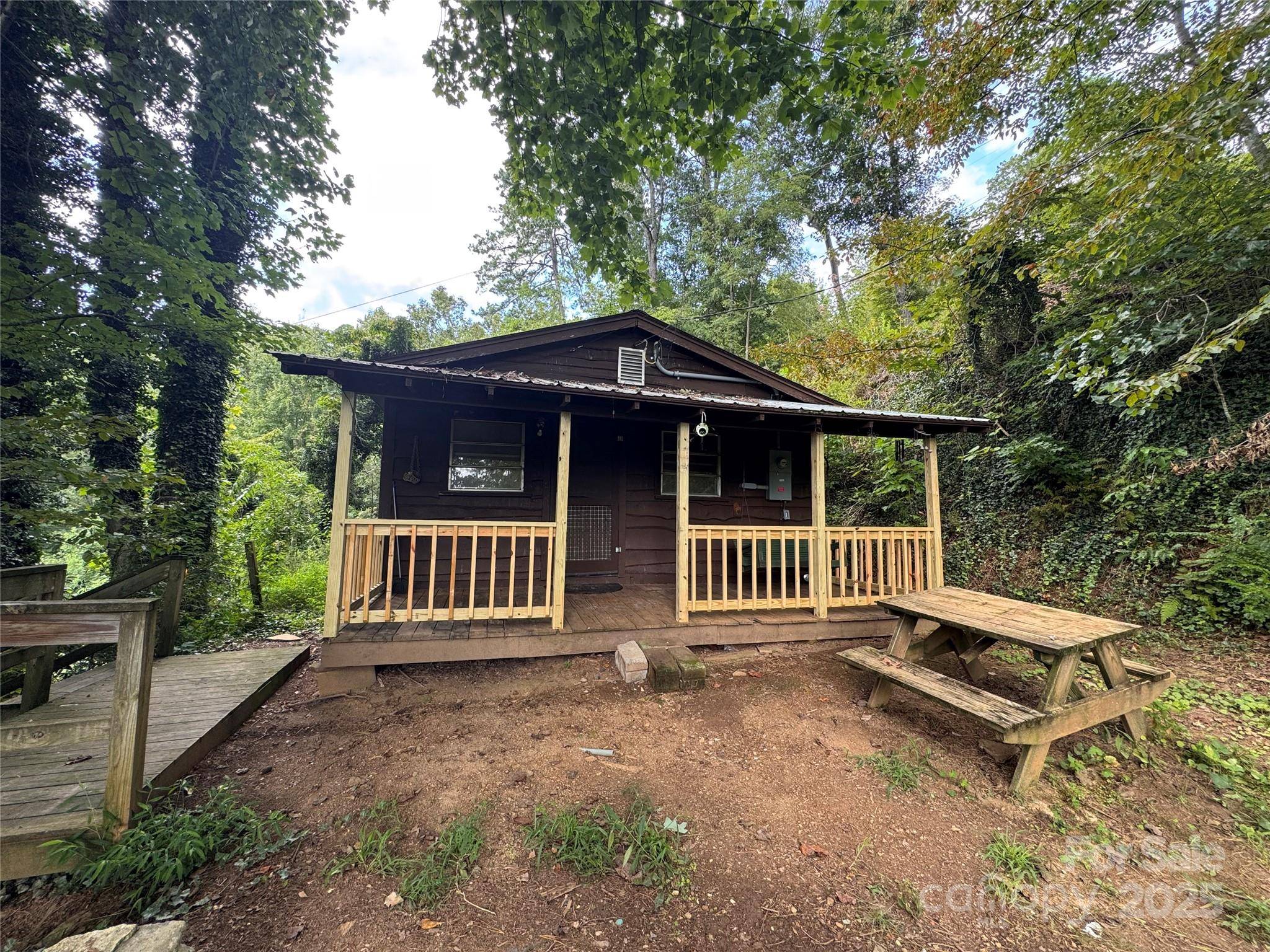84 Pelohi Cove RD, Bryson City, NC 28713