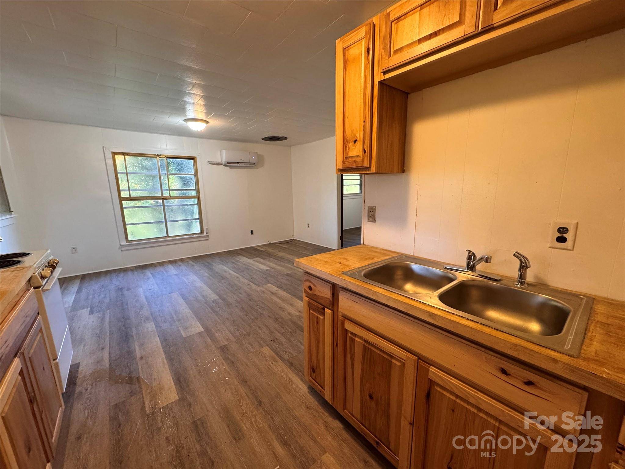 84 Pelohi Cove RD, Bryson City, NC 28713
