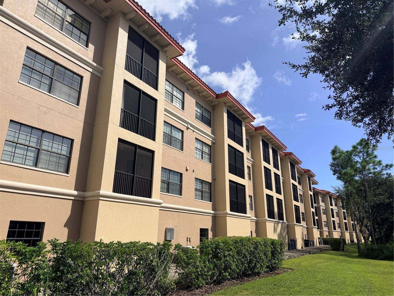 7702 LAKE VISTA CT #303, Lakewood Ranch, FL 34202