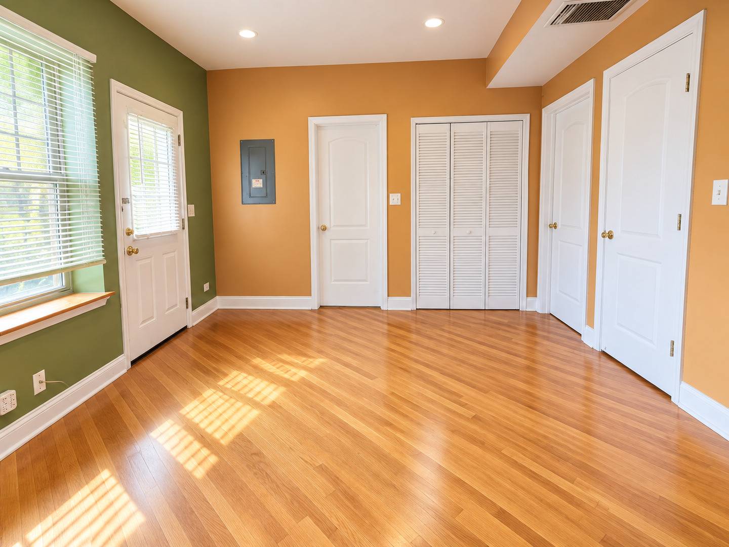 6257 N Mozart ST #1, Chicago, IL 60659