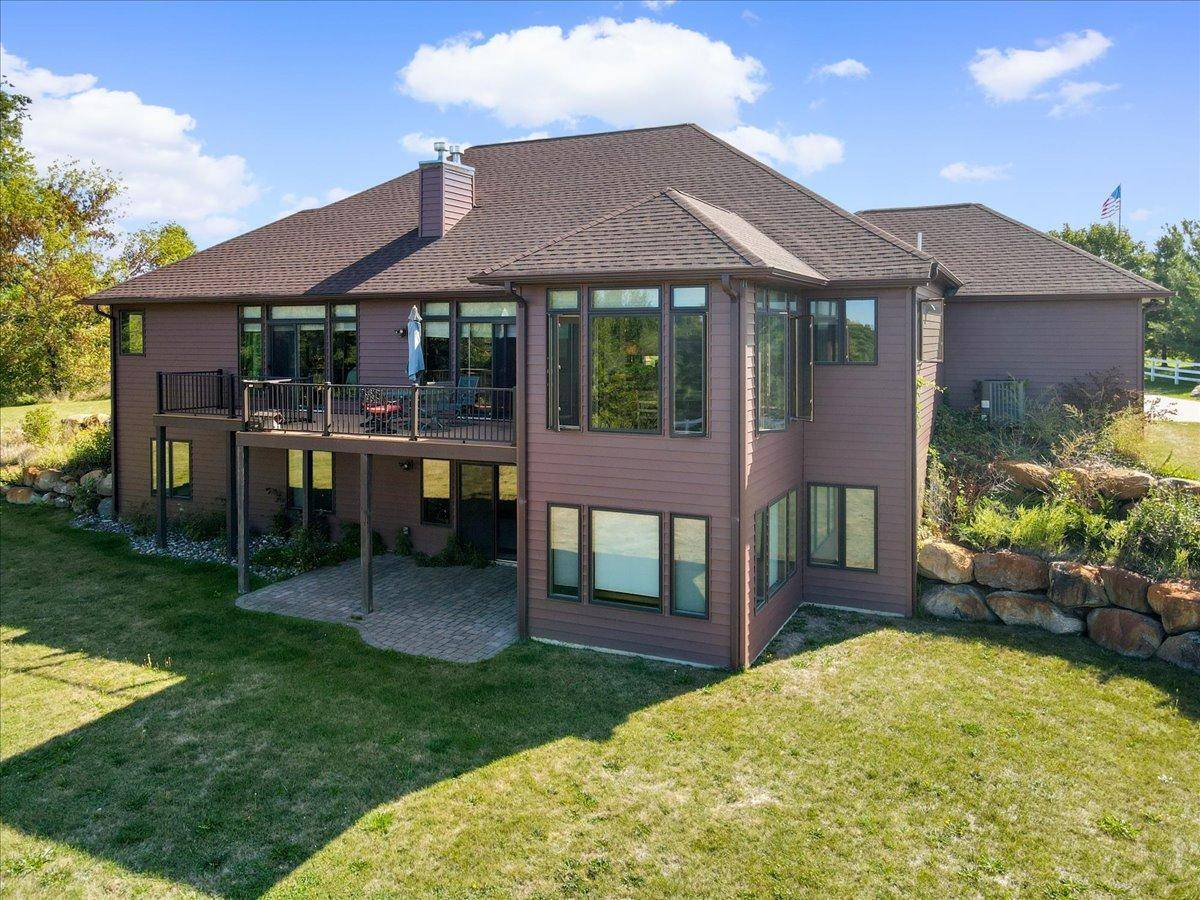 1681 Bishop AVE NW, Buffalo, MN 55313