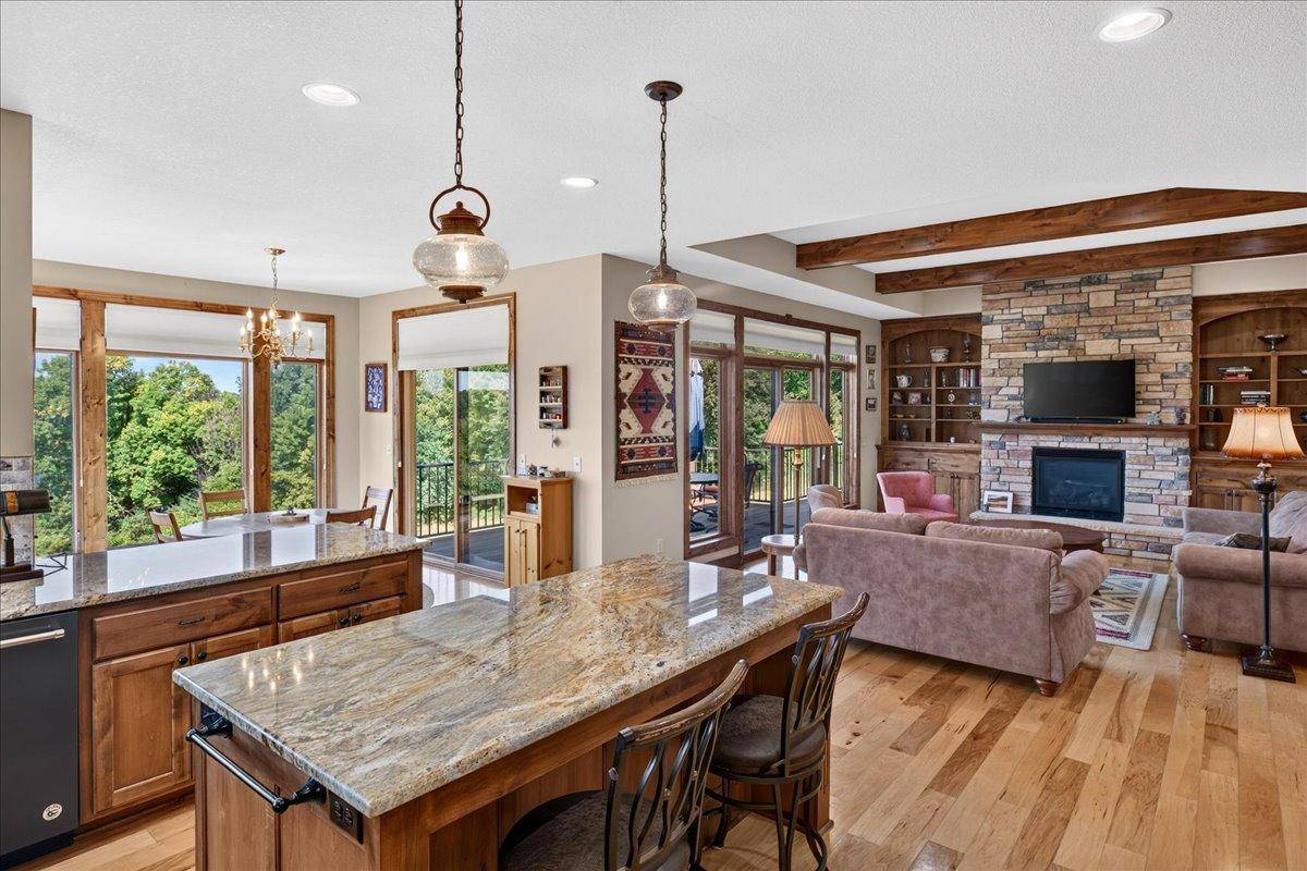 1681 Bishop AVE NW, Buffalo, MN 55313