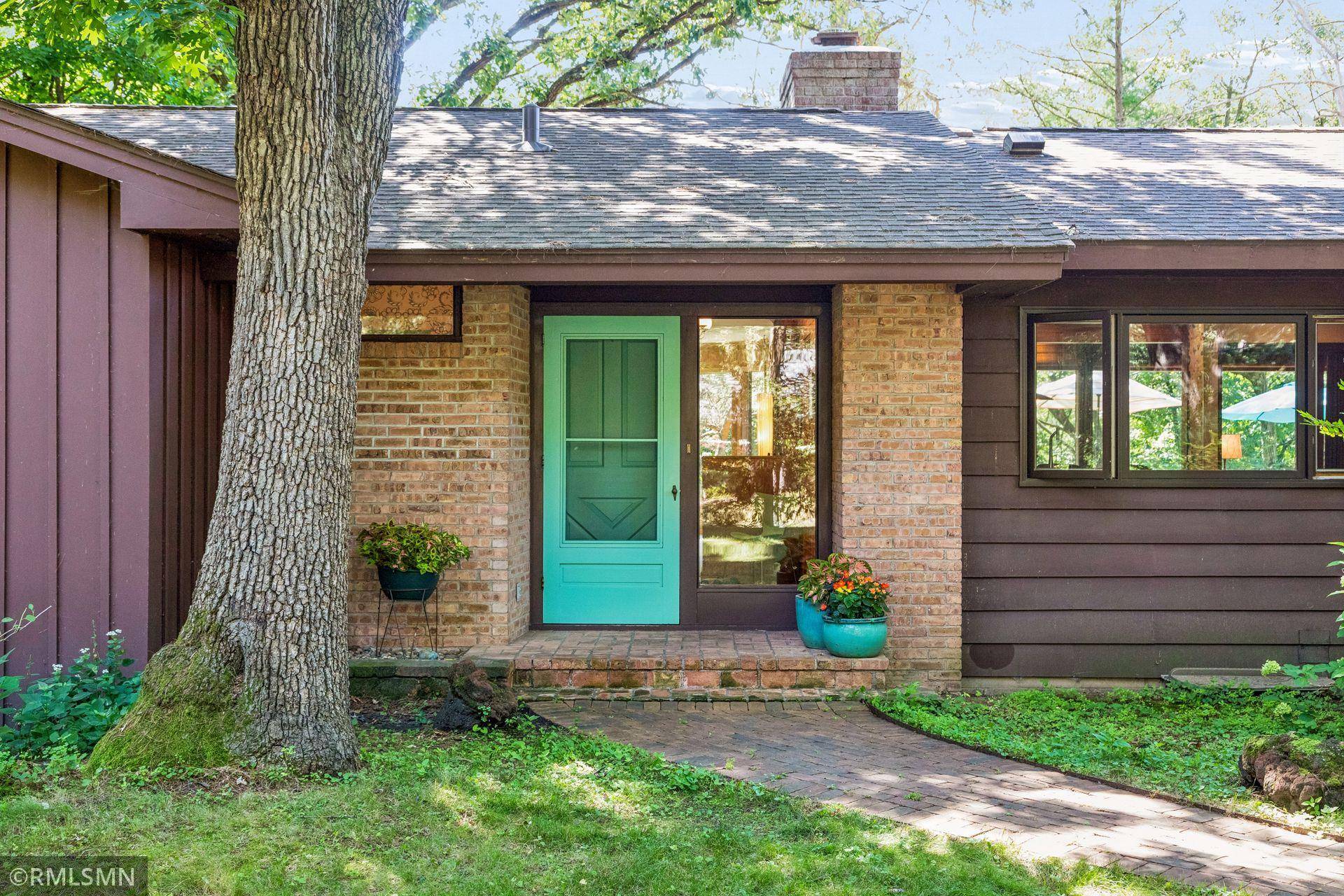45 Evergreen RD, Dellwood, MN 55110