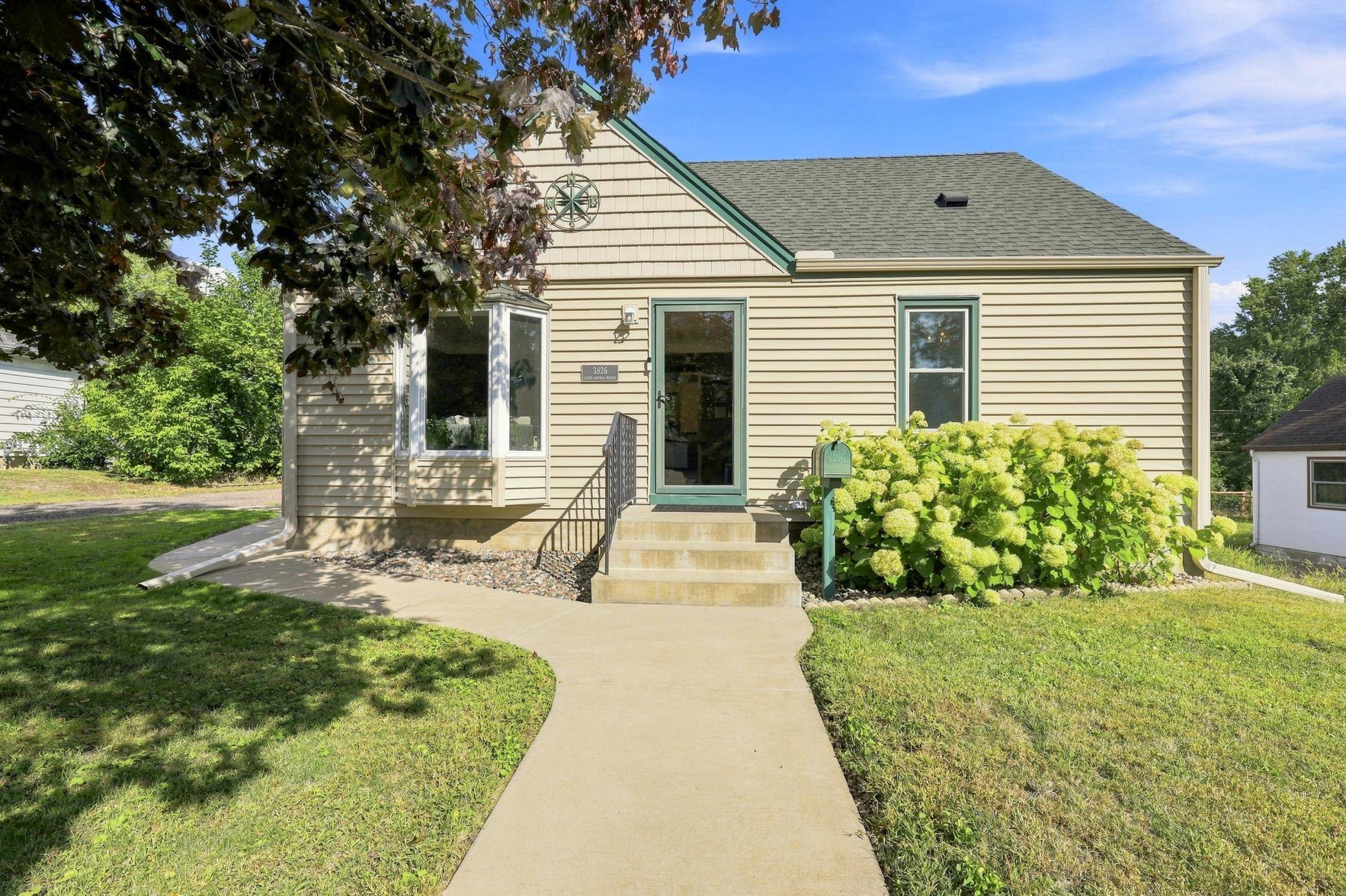 3826 Zane AVE N, Crystal, MN 55422