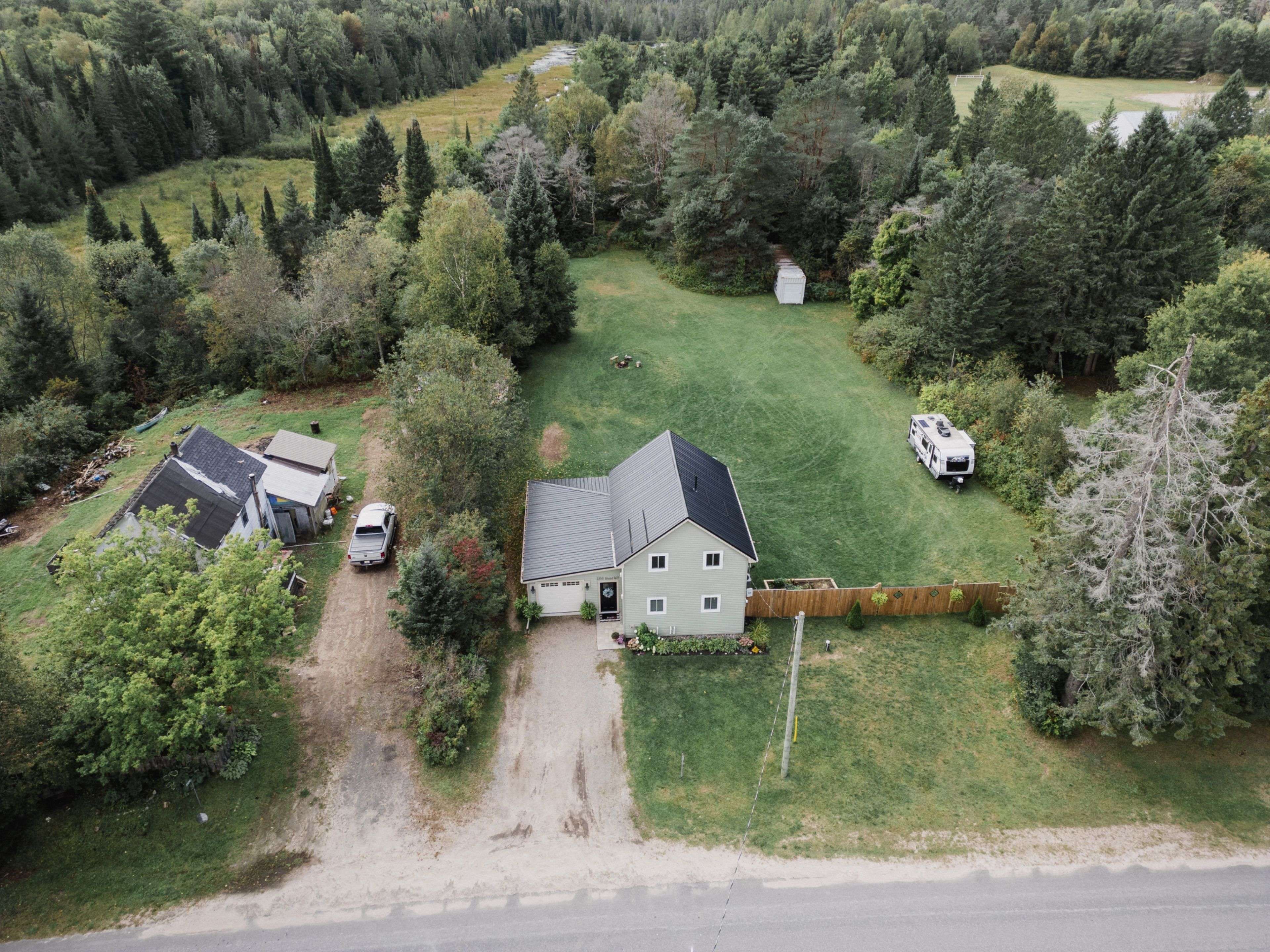 2200 Stisted RD S, Mcmurrich/monteith, ON P0A 1Y0
