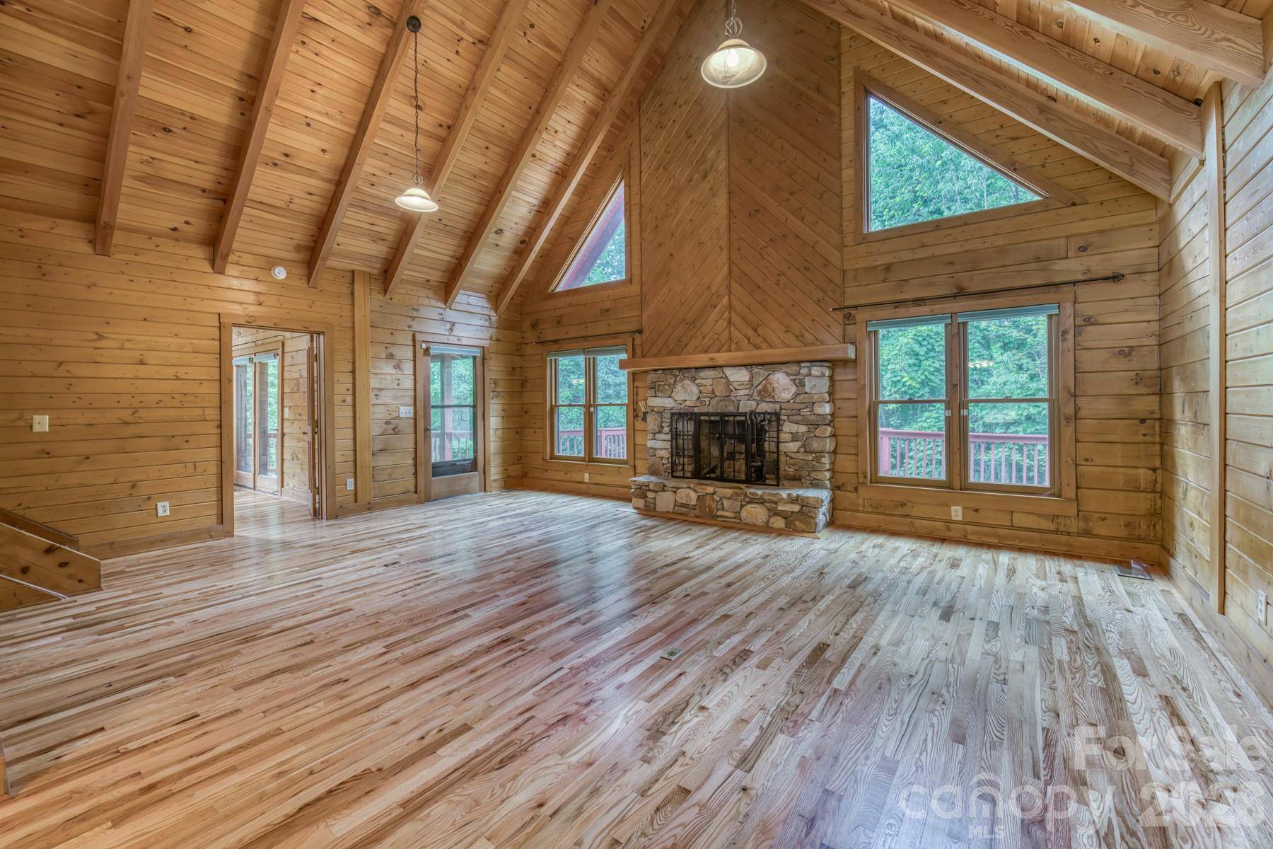 5023 Elk Park HWY, Elk Park, NC 28622