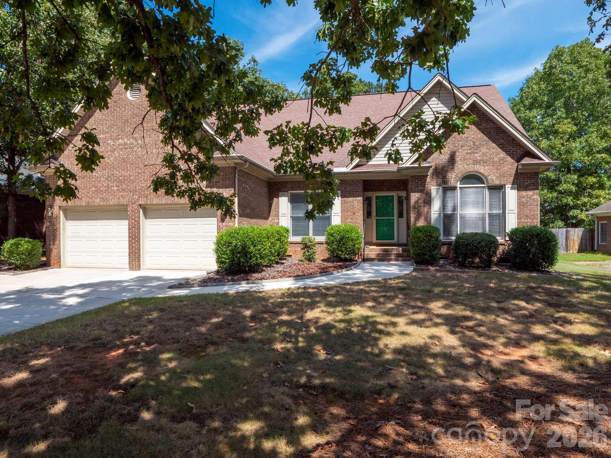 1137 Millwright LN, Matthews, NC 28104
