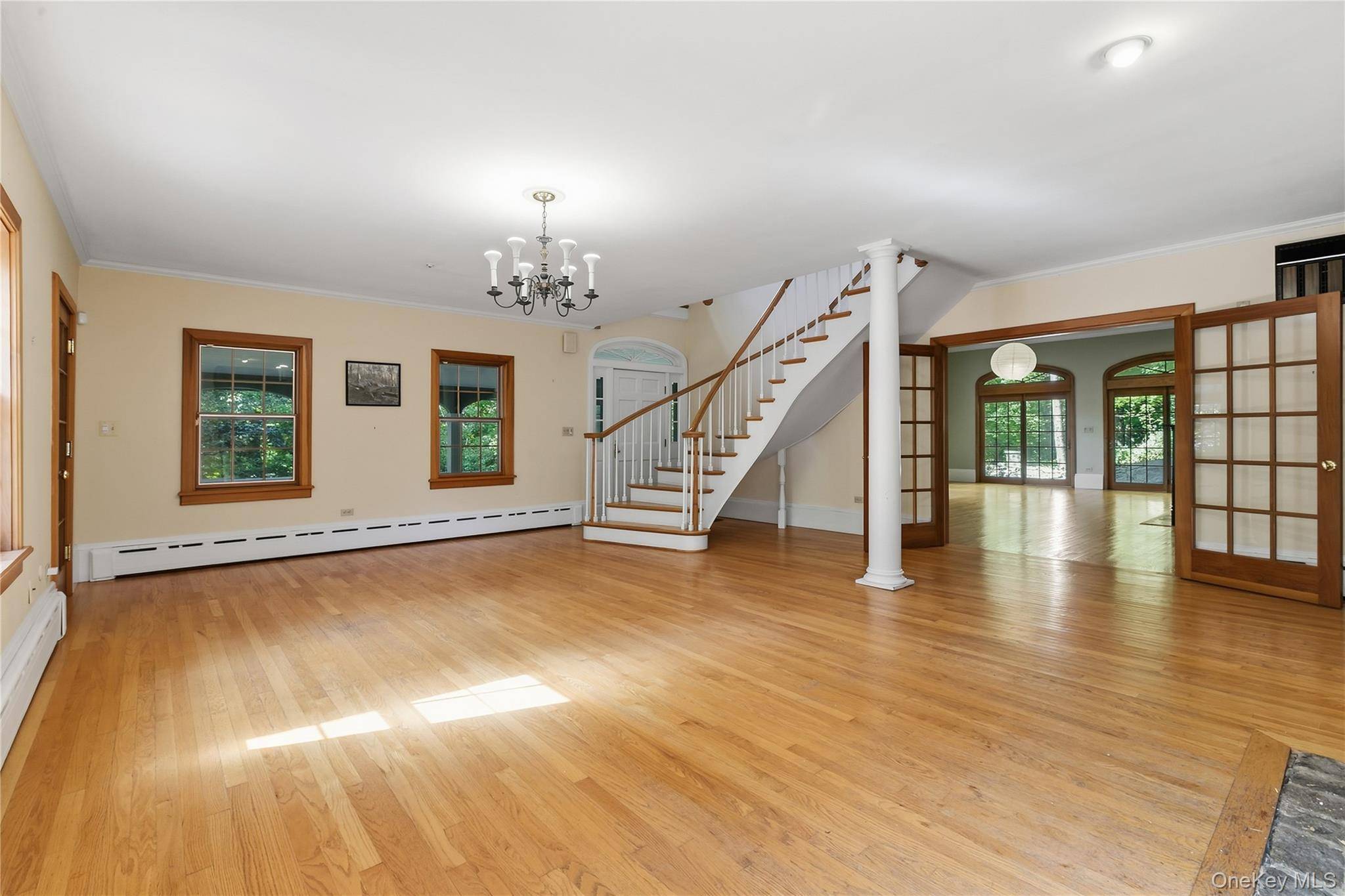 81 Glendale RD, Ossining, NY 10562