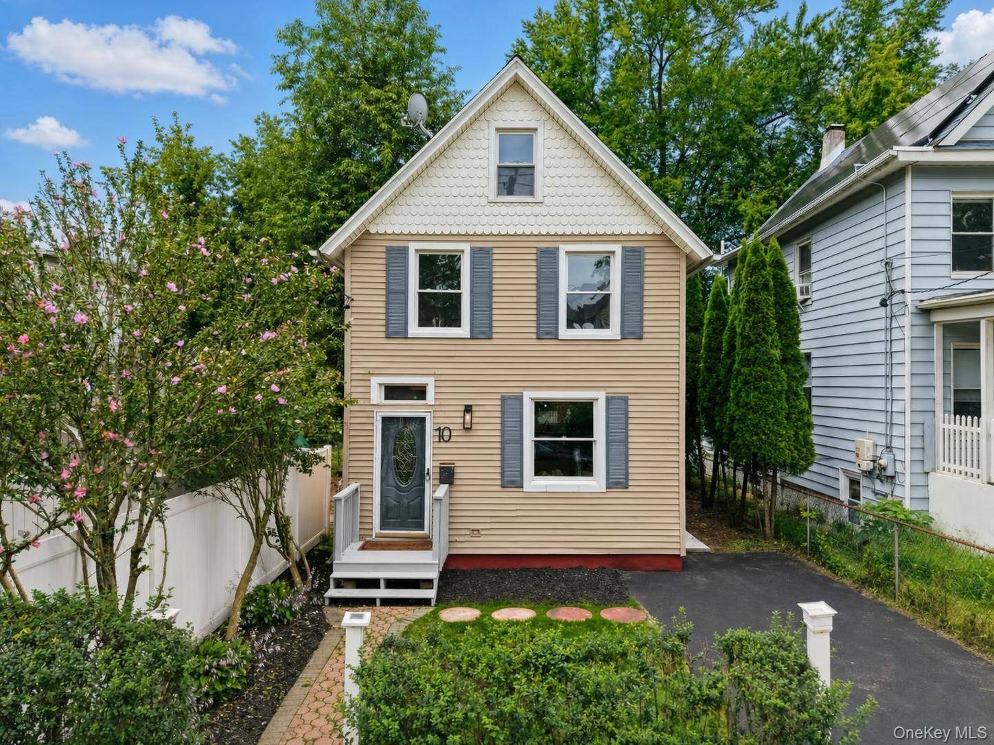 10 Field ST, Peekskill, NY 10566