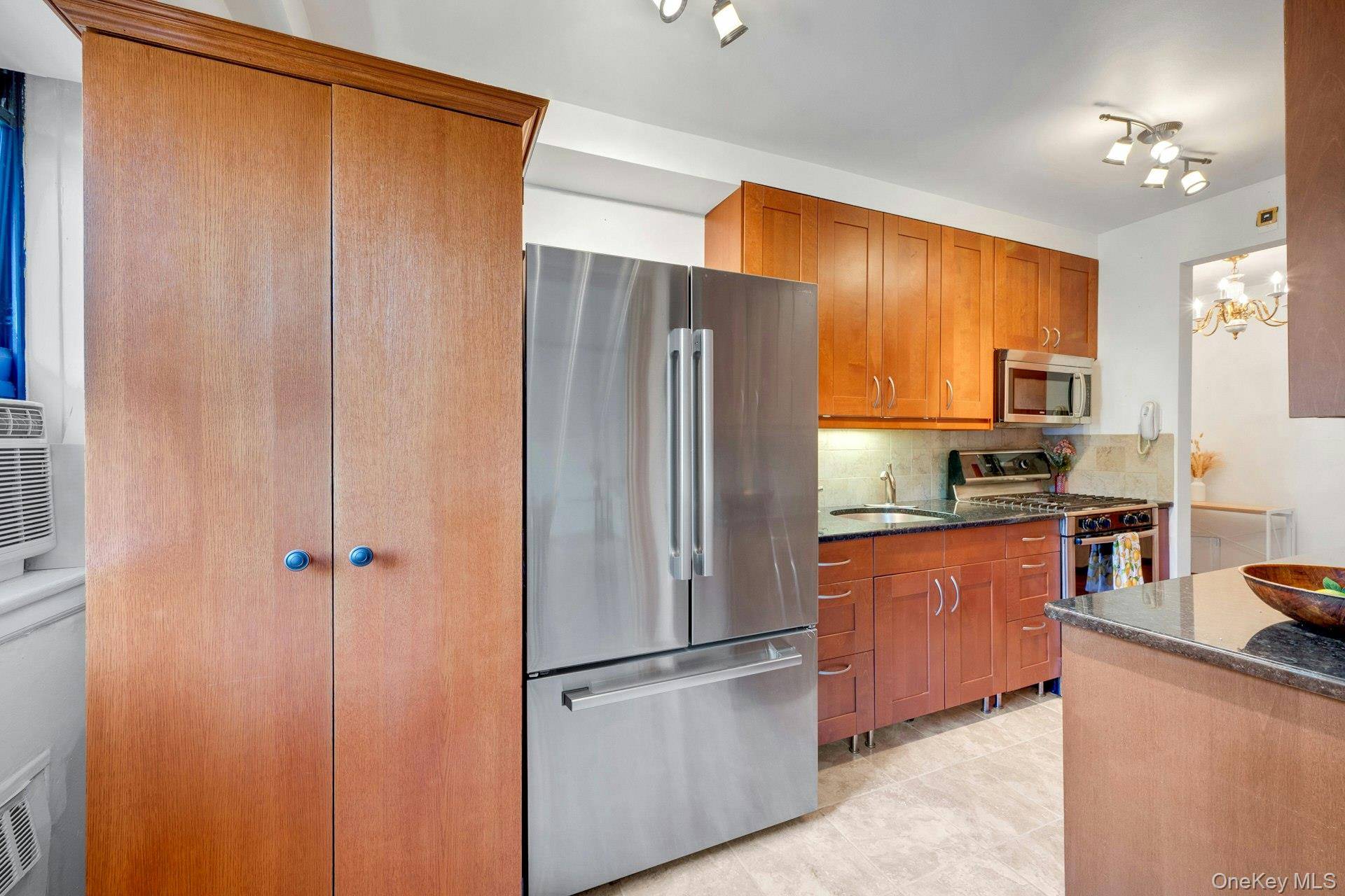 735 Kappock ST #8F, Bronx, NY 10463
