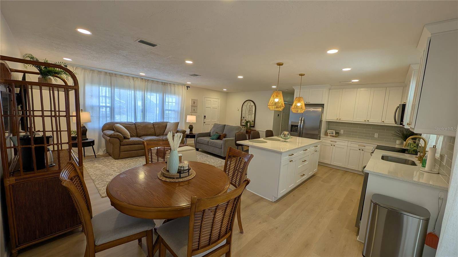 1863 MONICA DR, Clearwater, FL 33763
