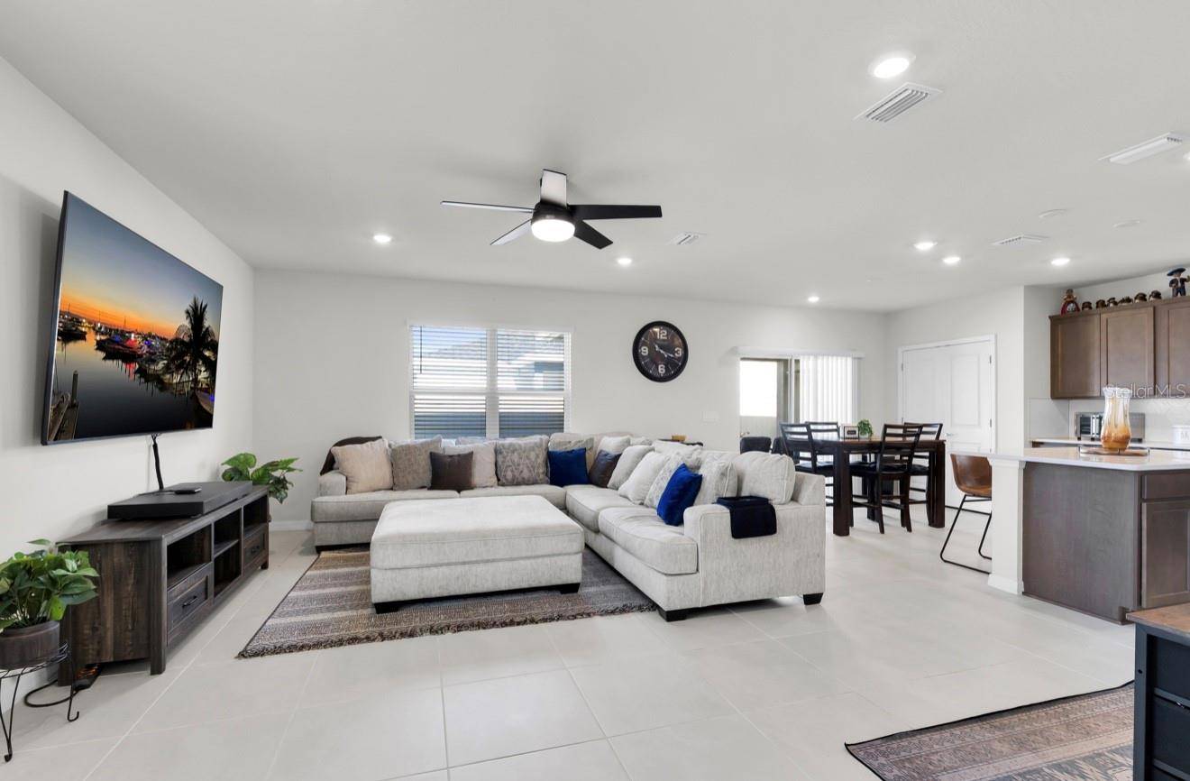 3402 HAVEN SIDE RD, Davenport, FL 33837