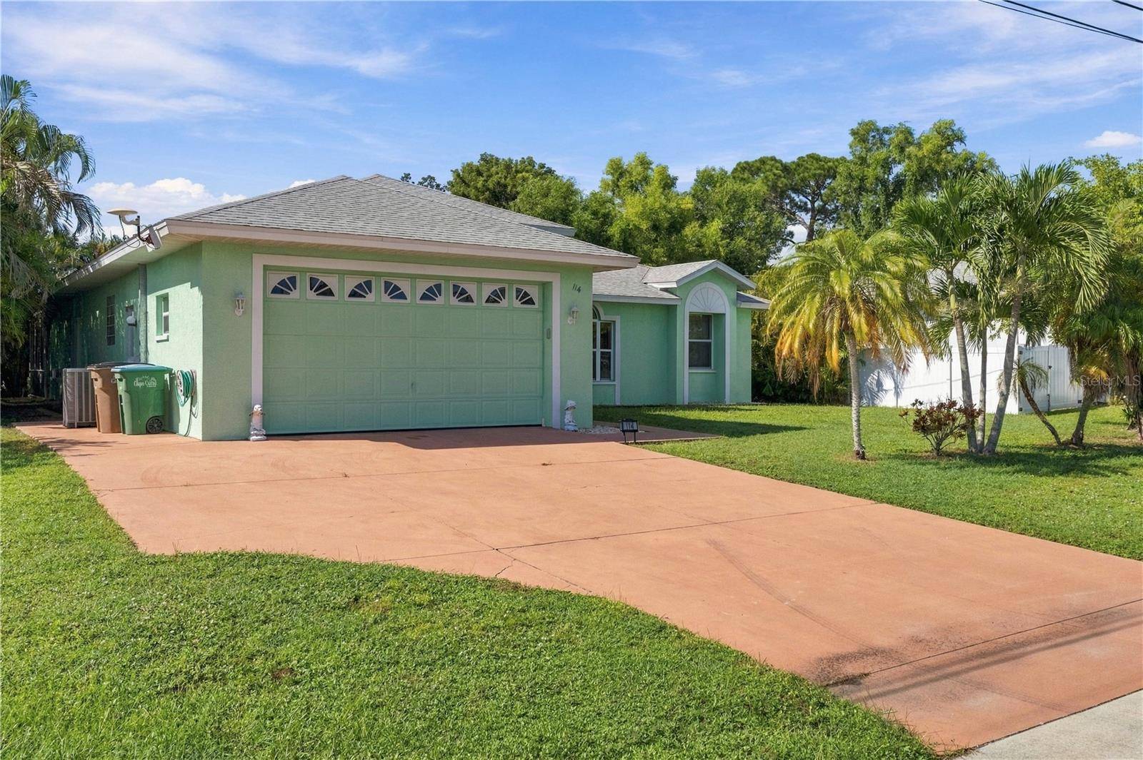 114 SE 8TH ST, Cape Coral, FL 33990