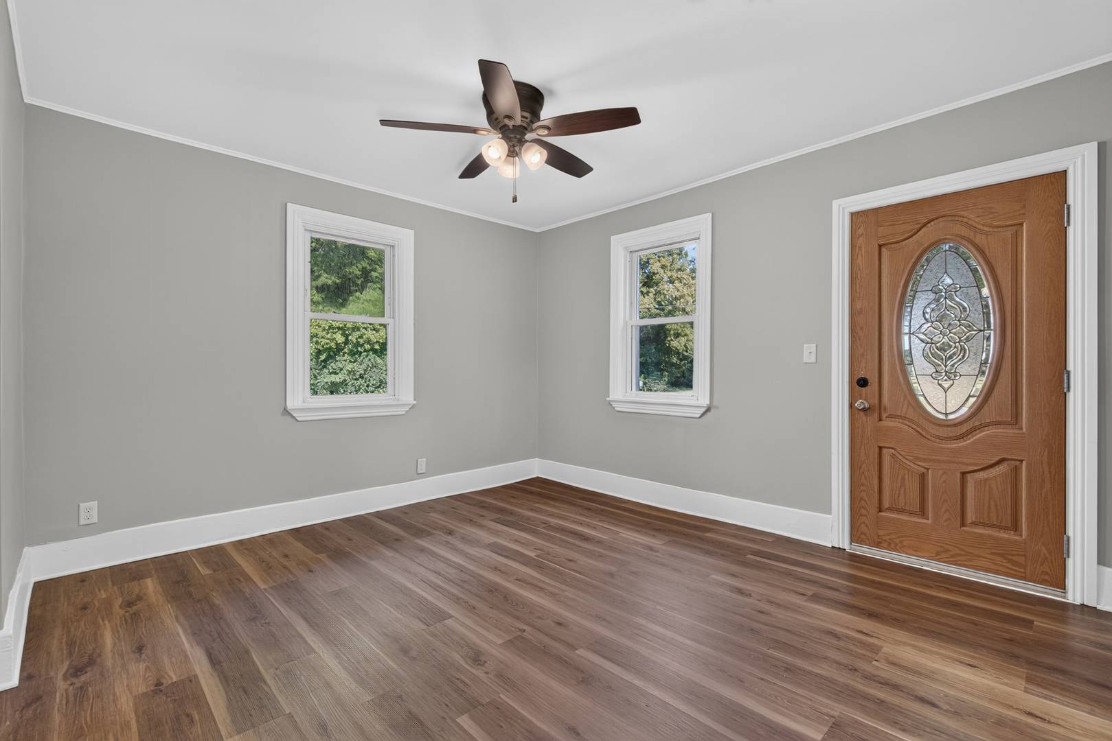 335 E Southmor RD, Morris, IL 60450