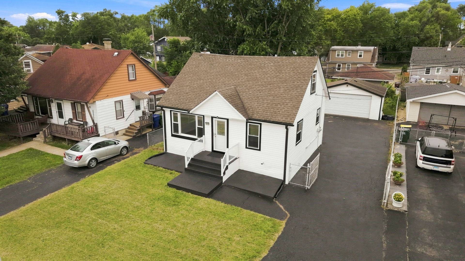 9524 Nashville AVE, Oak Lawn, IL 60453