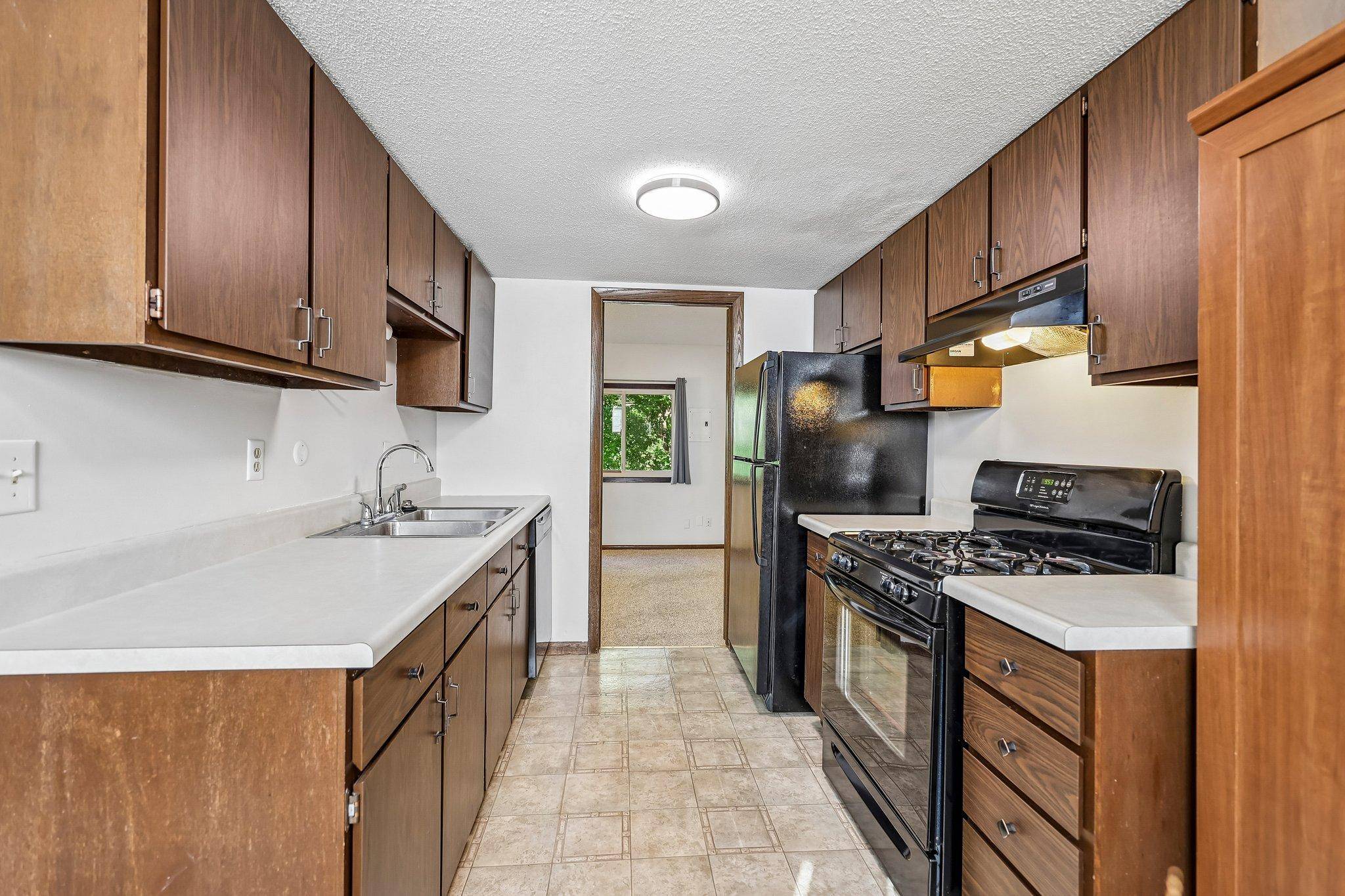 7436 Germane TRL, Apple Valley, MN 55124