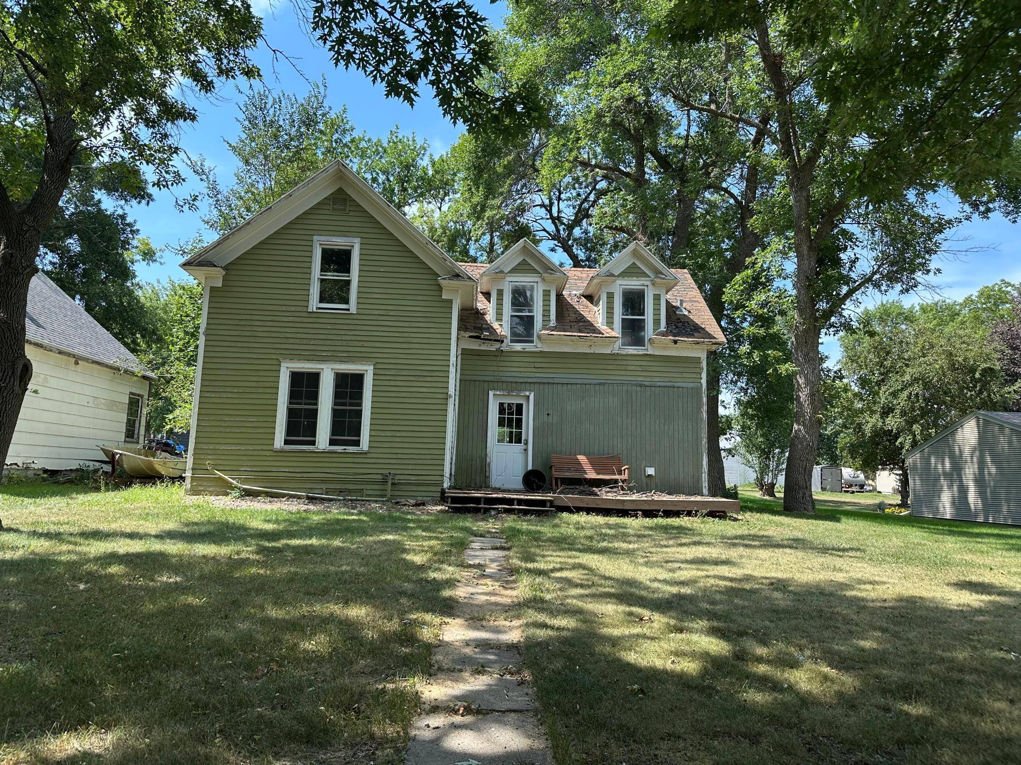 117 S Harold ST, Ivanhoe, MN 56142