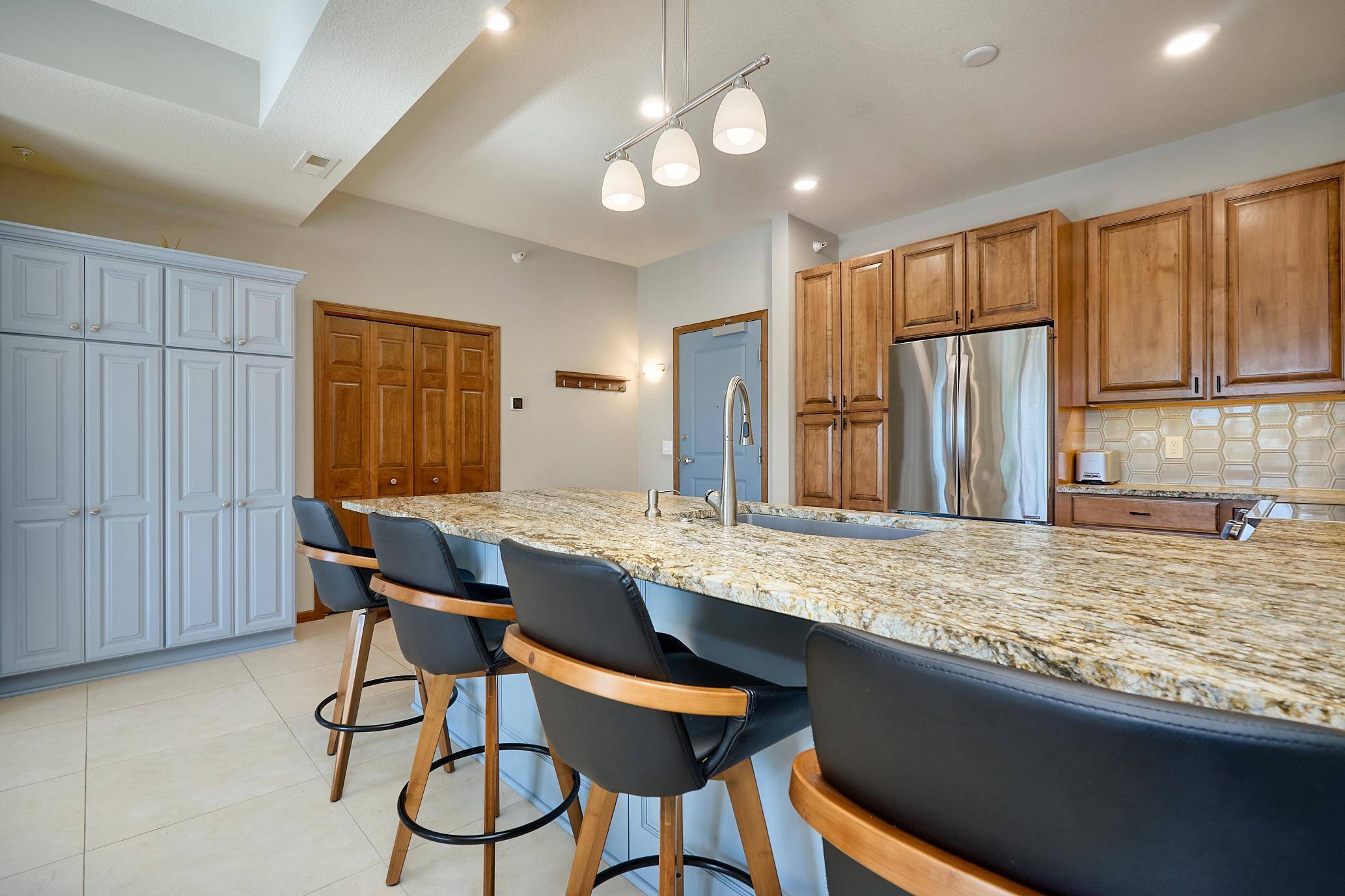 3110 N Chestnut ST #211, Chaska, MN 55318