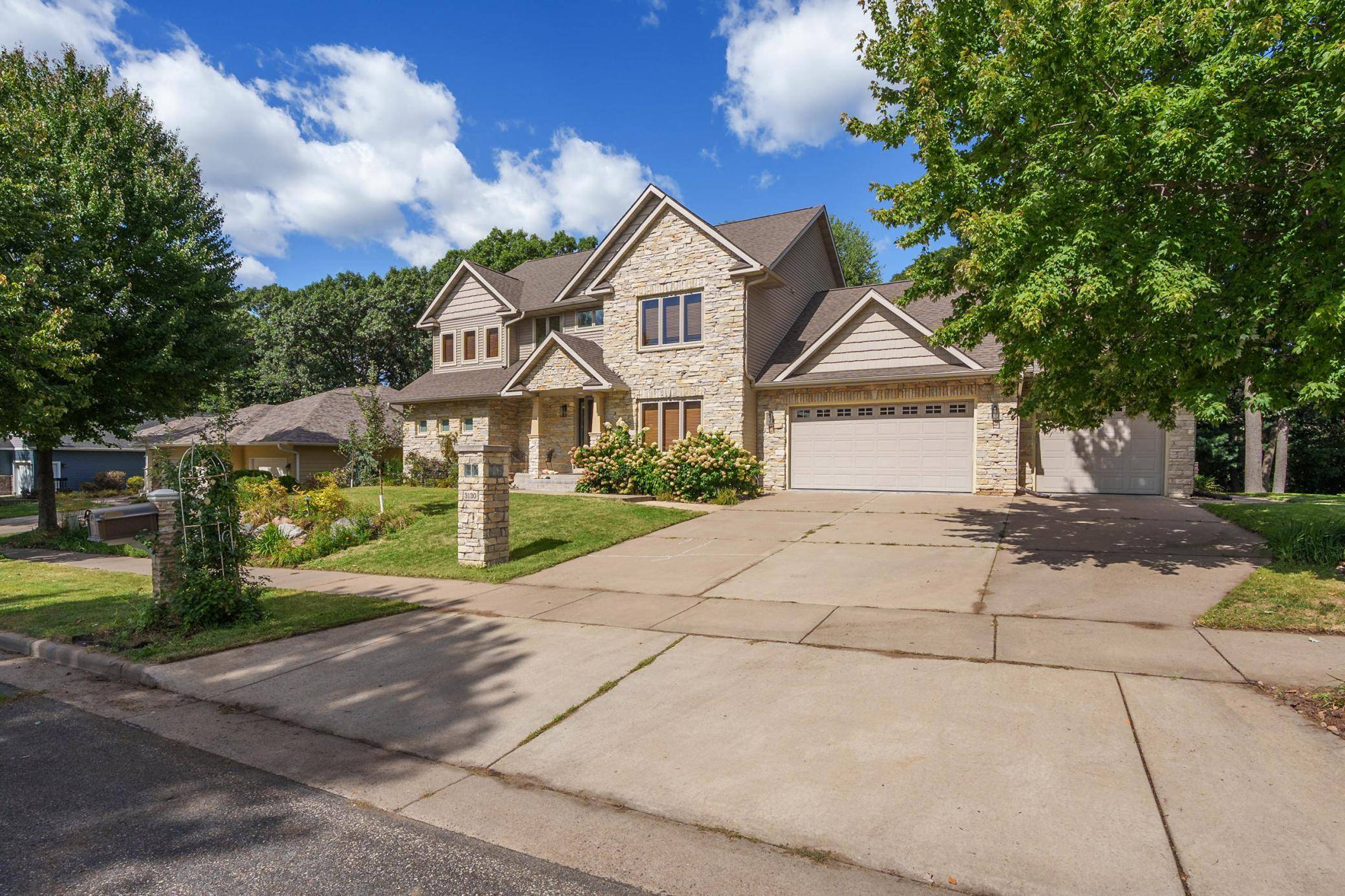 3130 Anric DR, Eau Claire, WI 54701