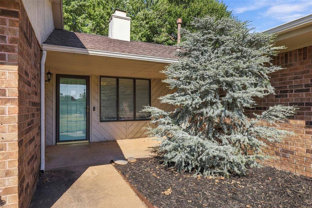 1209 Bluff Creek DR, Edmond, OK 73012