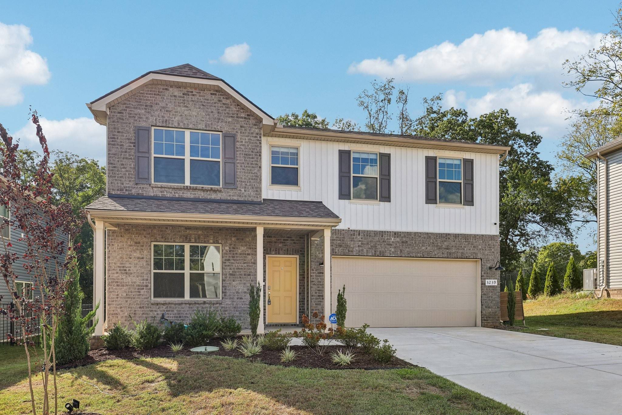 3239 Holiday Ln, Columbia, TN 38401