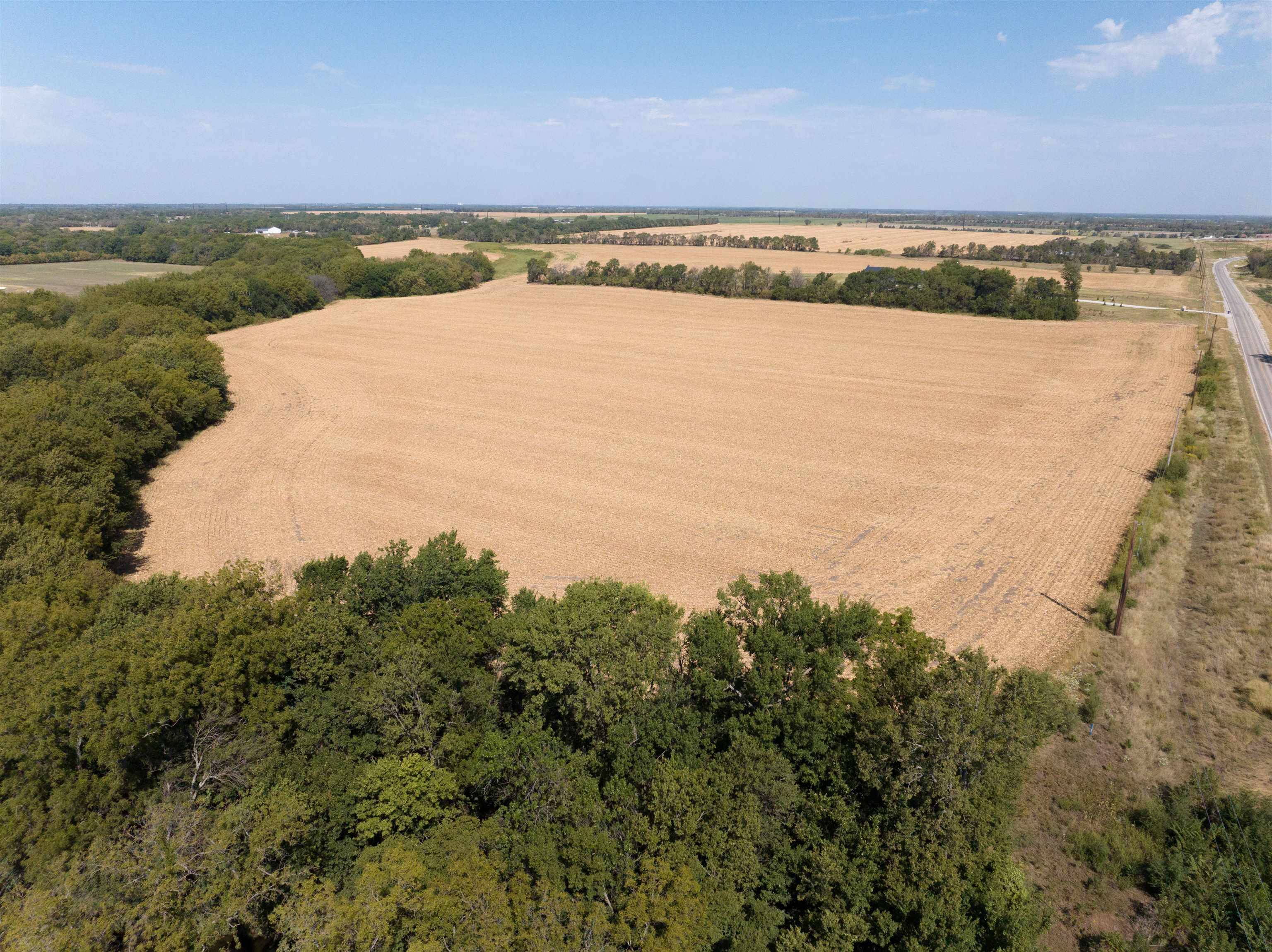 37.9 +/- Acres SW 10th St, Benton, KS 67017