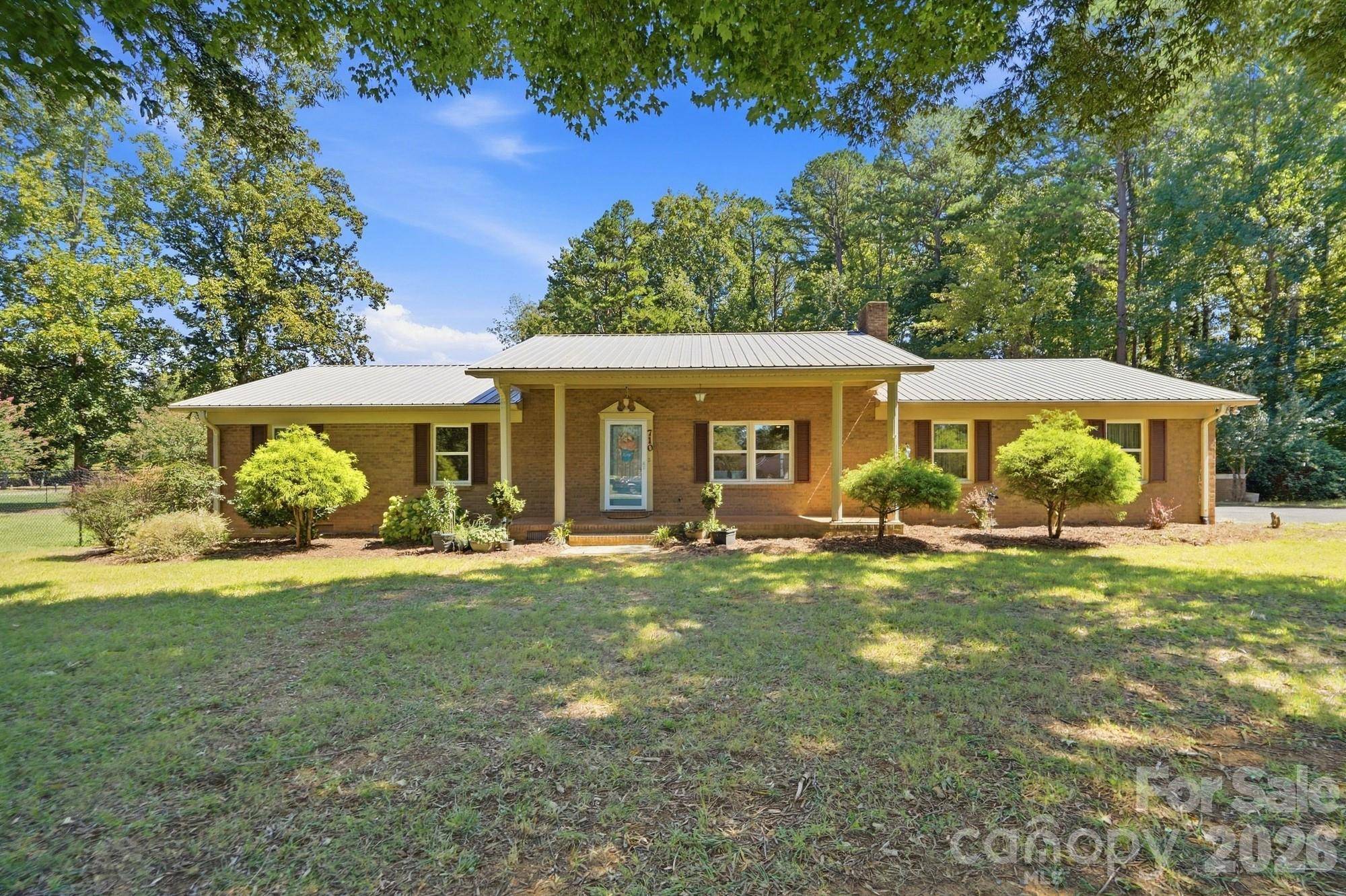 710 Frontier CIR, China Grove, NC 28023