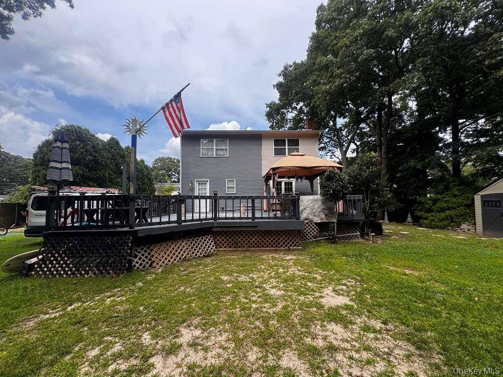 42 Breston DR, Shirley, NY 11967
