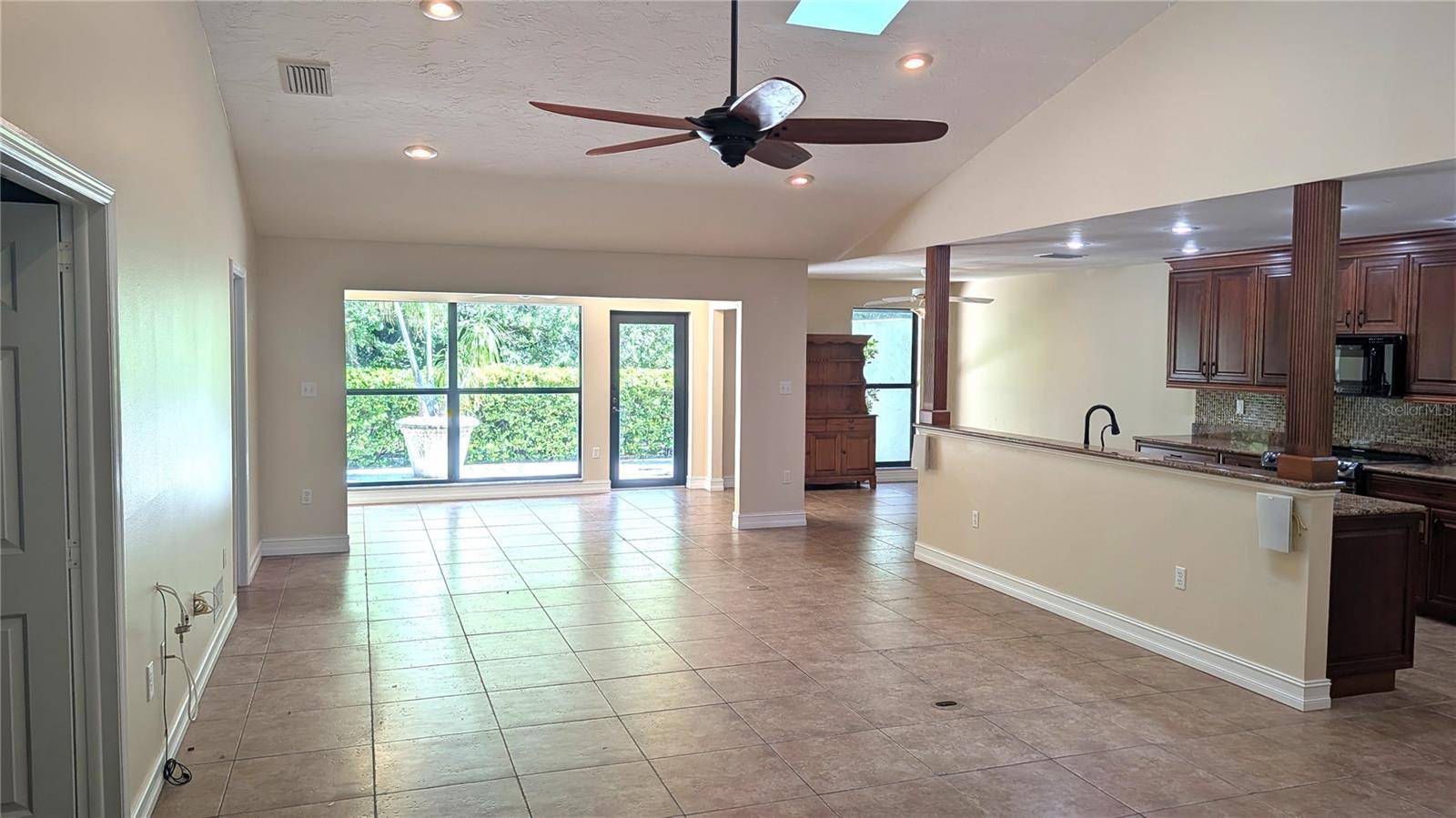 4615 OAK FOREST DR E #22, Sarasota, FL 34231