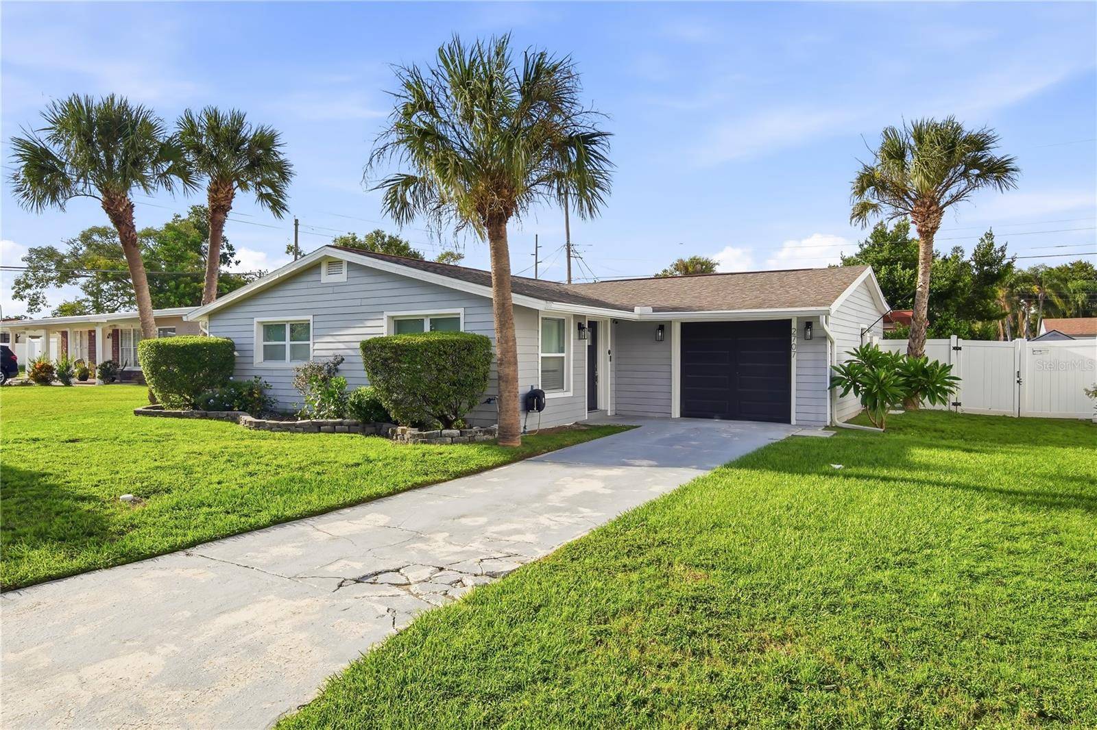 2707 W KENMORE AVE, Tampa, FL 33614