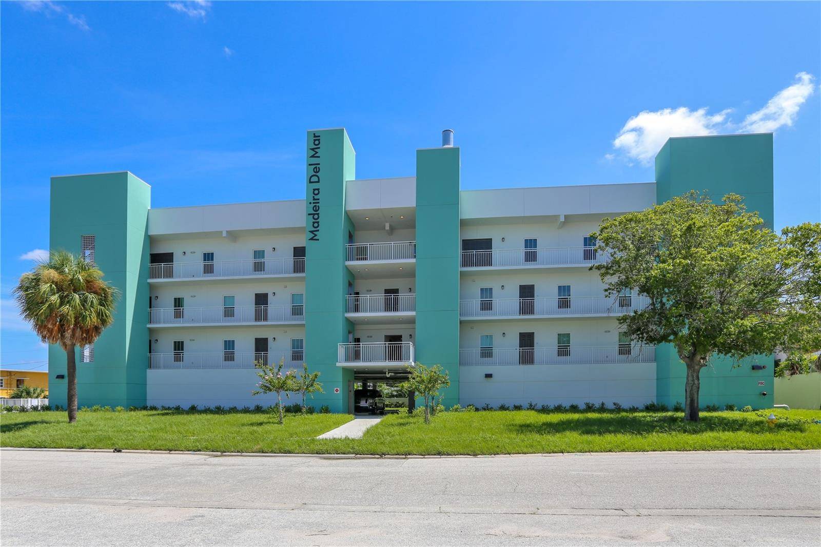 15305 1ST ST E #305, Madeira Beach, FL 33708