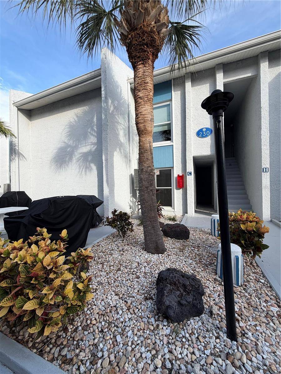 230 MEDALLION BLVD #C, Madeira Beach, FL 33708