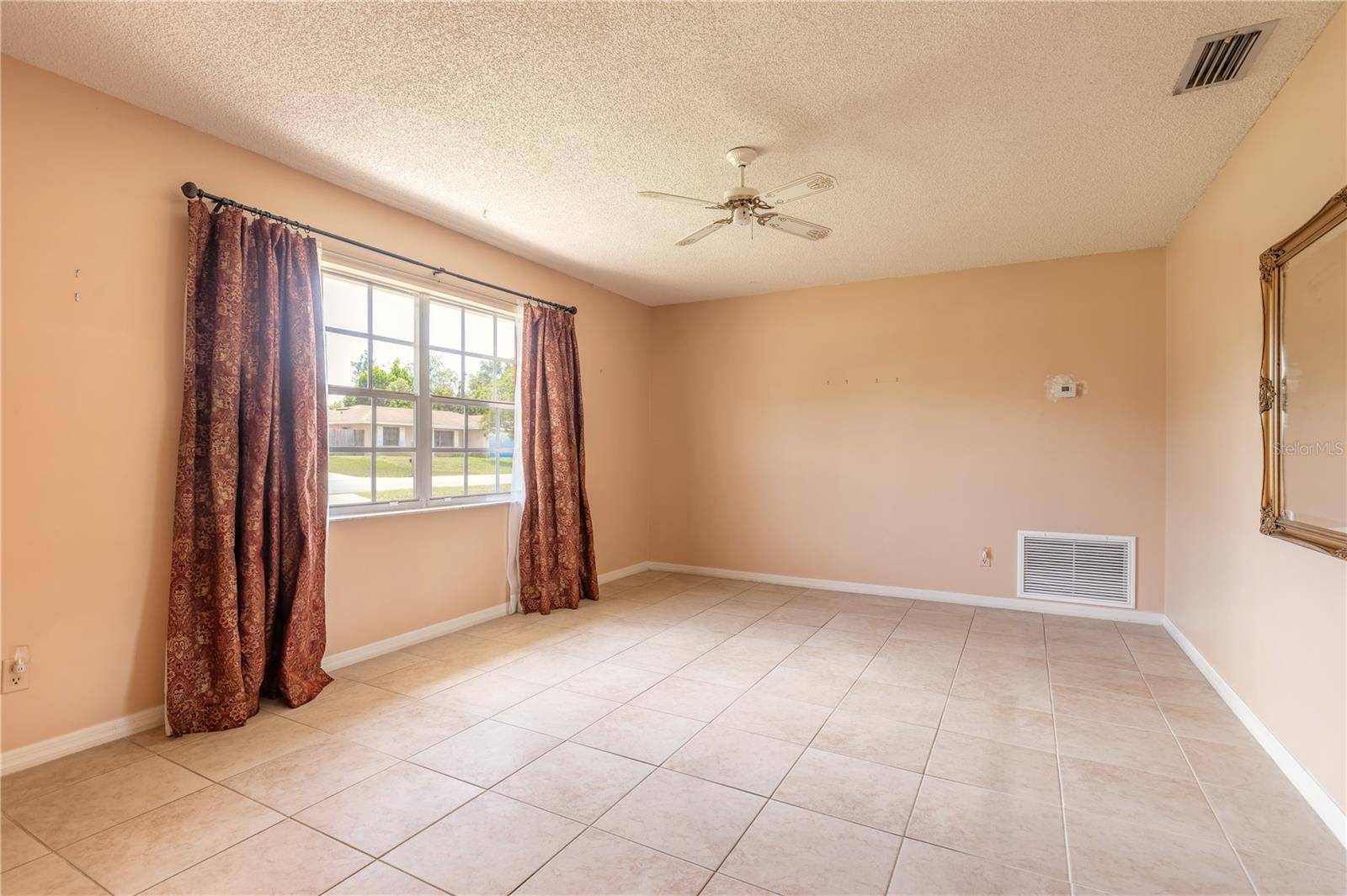 834 SWEETBRIER DR, Deltona, FL 32725