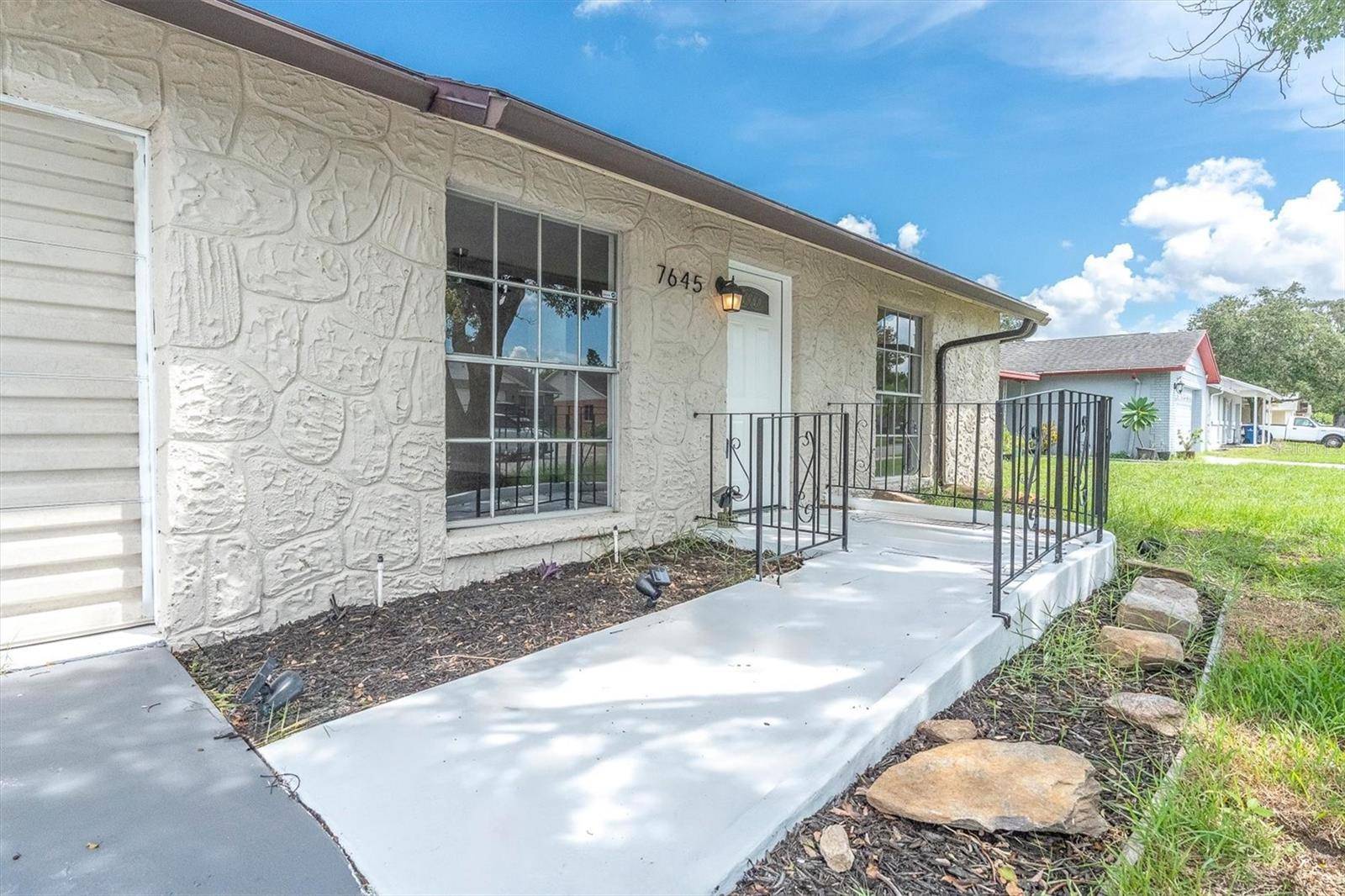 7645 ARLIGHT DR, New Port Richey, FL 34655