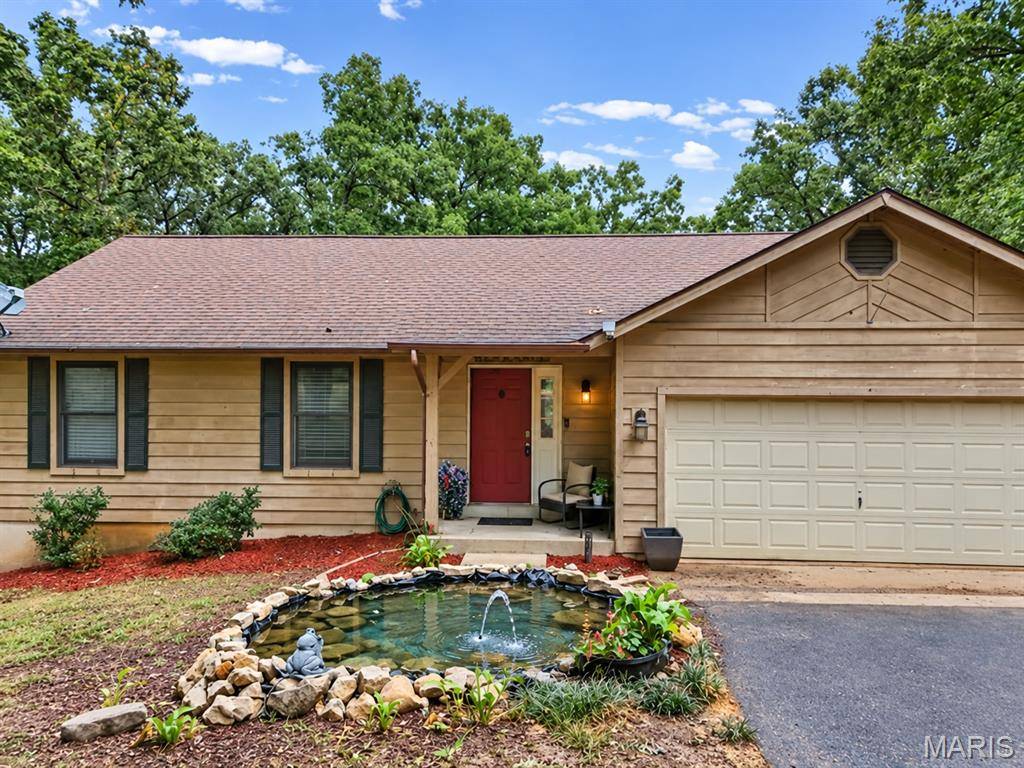 8431 Fawn Hill LN, House Springs, MO 63051