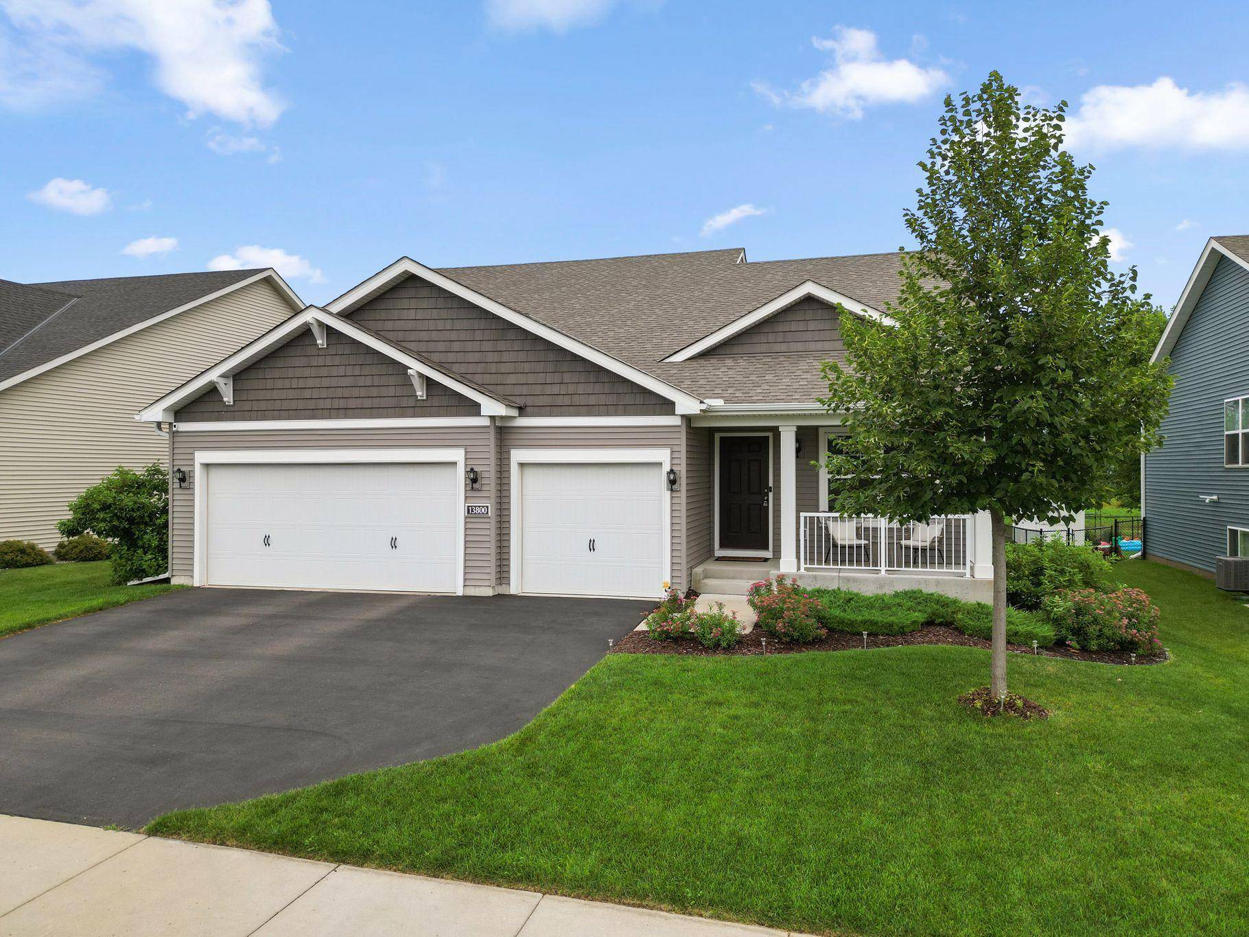 13800 Anderson DR, Rosemount, MN 55068
