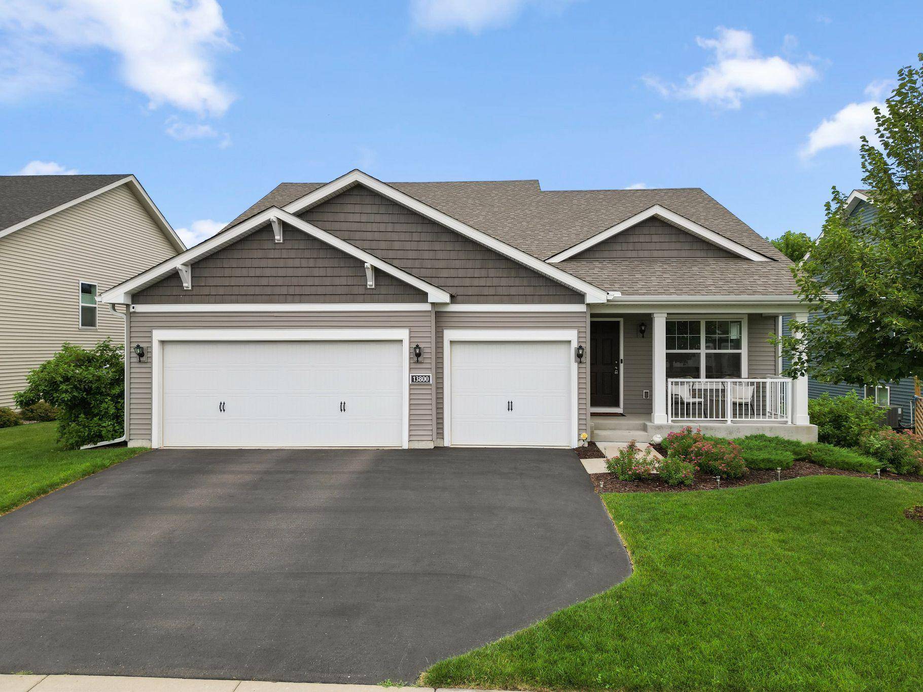 13800 Anderson DR, Rosemount, MN 55068