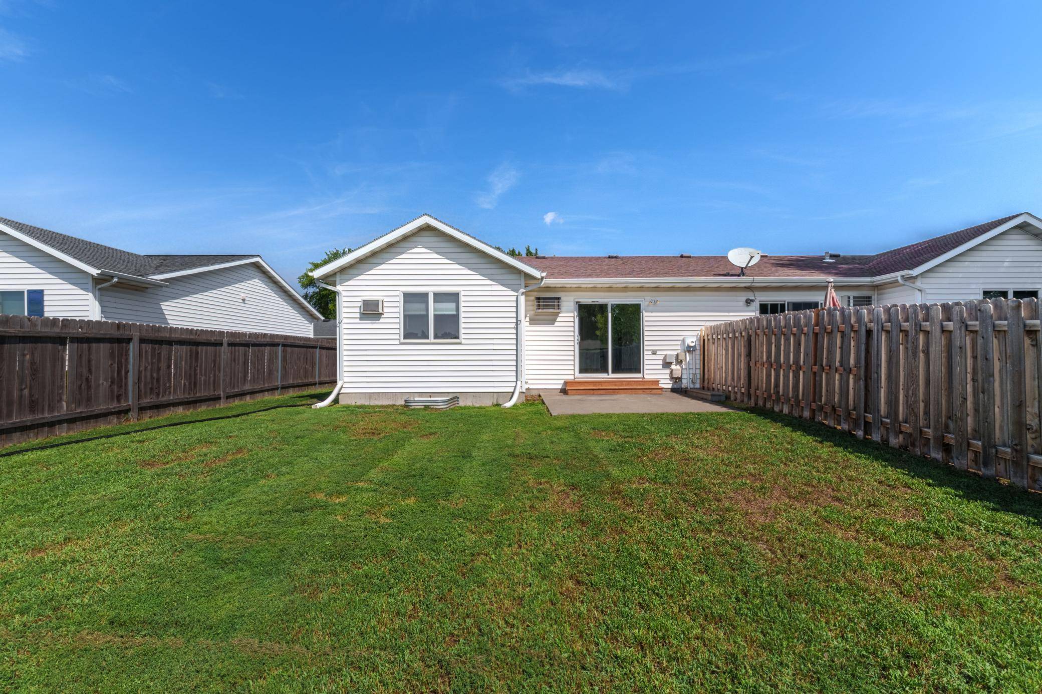 2017 32nd AVE S, Fargo, ND 58103