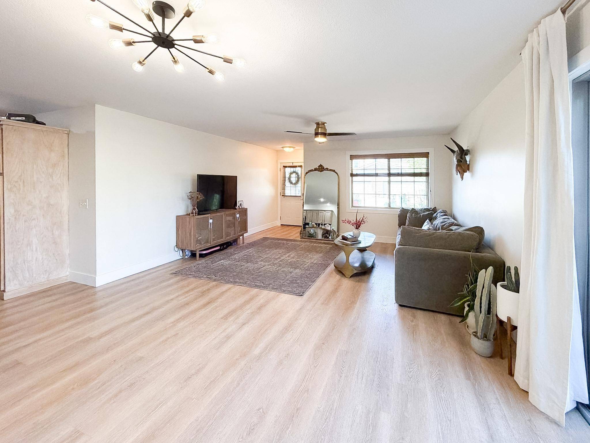 1836 Kristy ST, River Falls, WI 54022