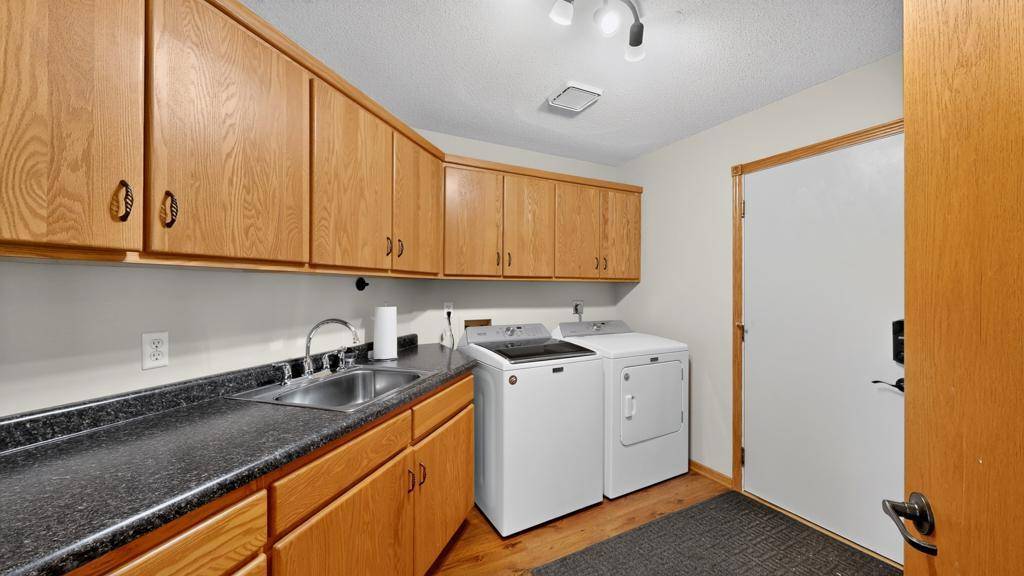 1419 Glendale Hills DR NE, Rochester, MN 55906