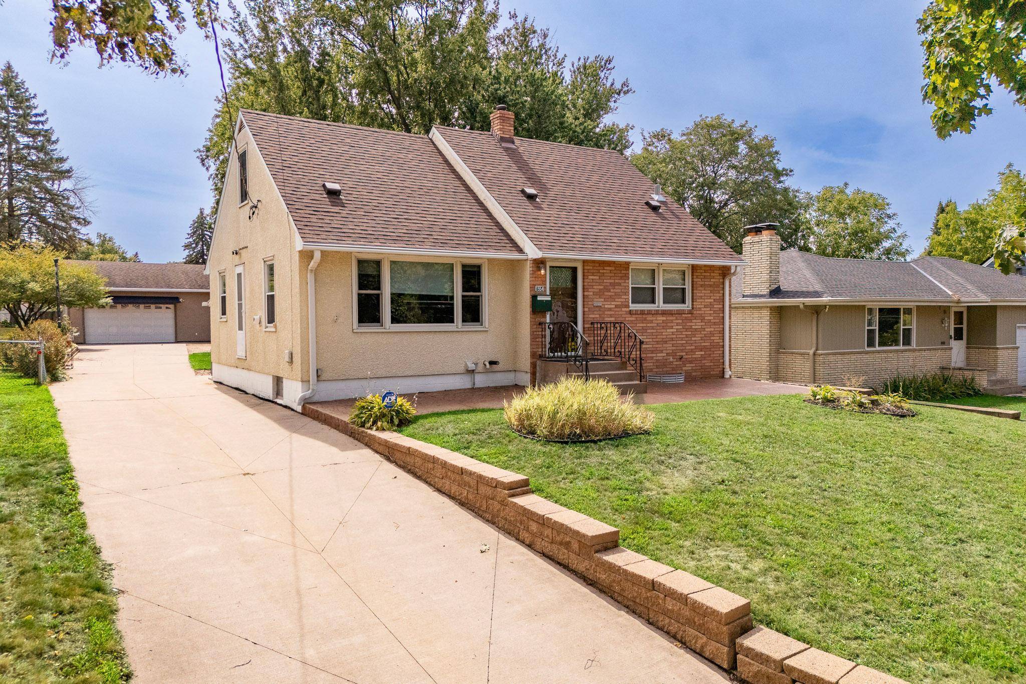 1554 Burns AVE, Saint Paul, MN 55106