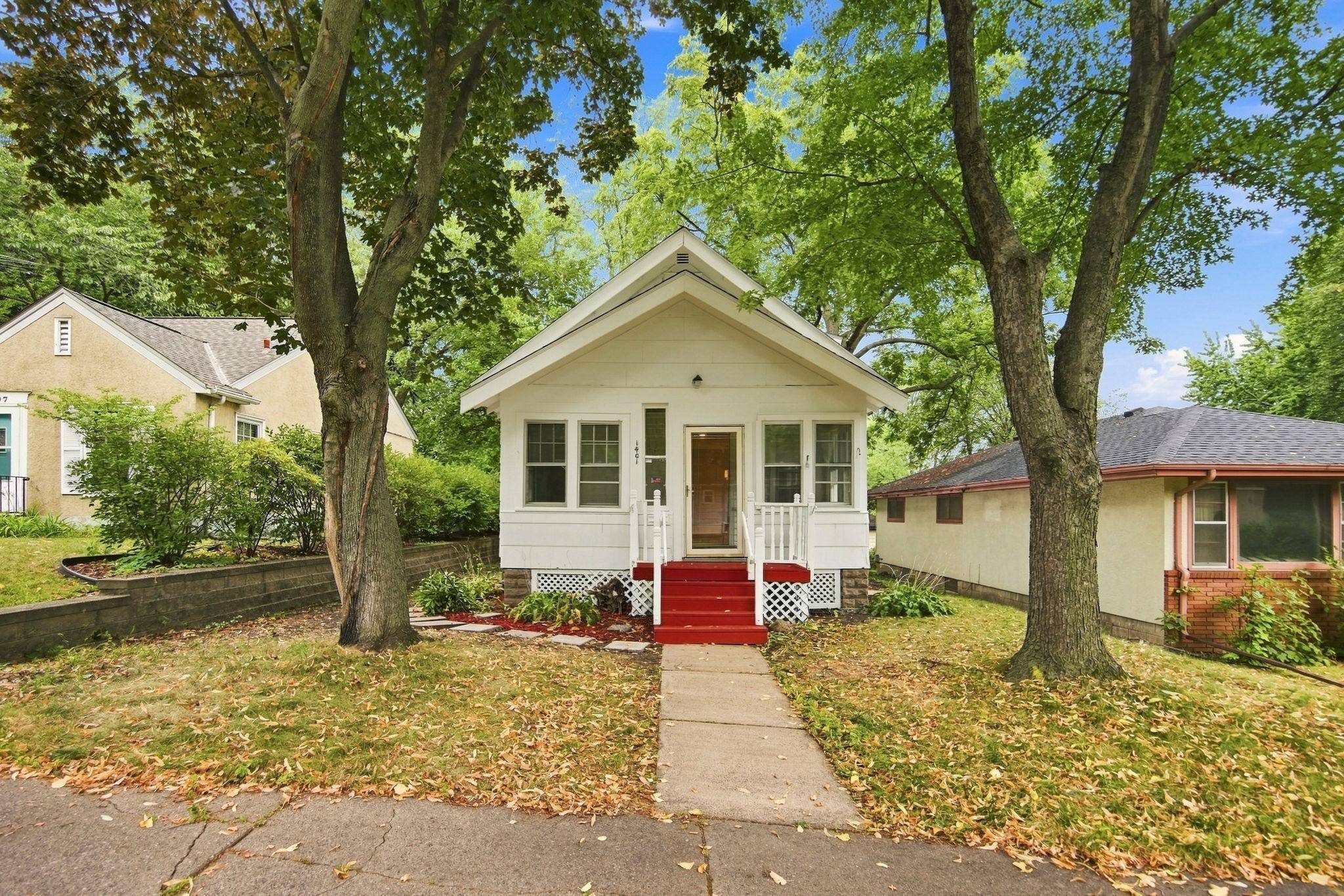 1401 Hazel ST N, Saint Paul, MN 55119
