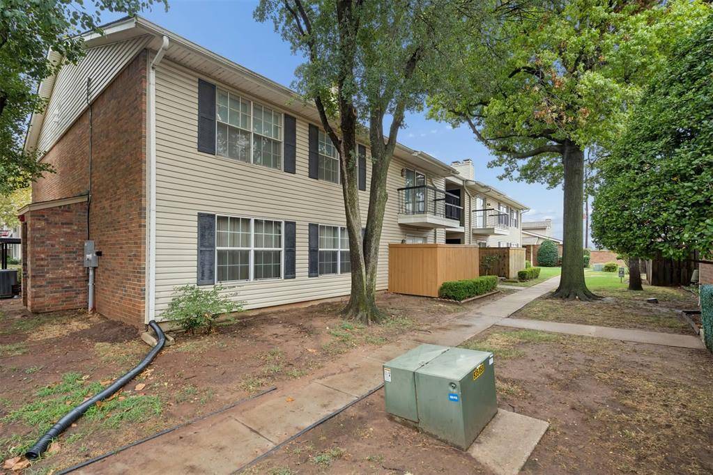 3200 W Britton RD #208, Oklahoma City, OK 73120